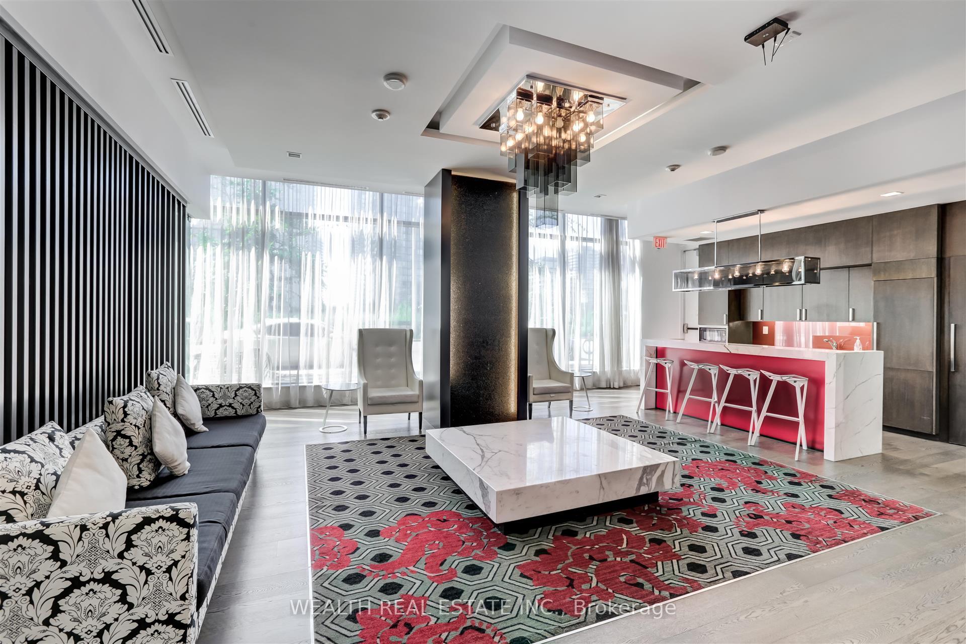1 Bedroom Condo at 560 Front,  Toronto For sale