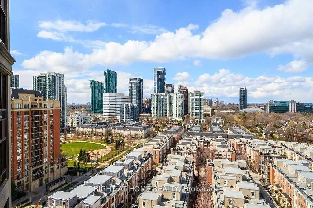2 Bedrooms Condo at 80 Harrison Garden,  Toronto For sale
