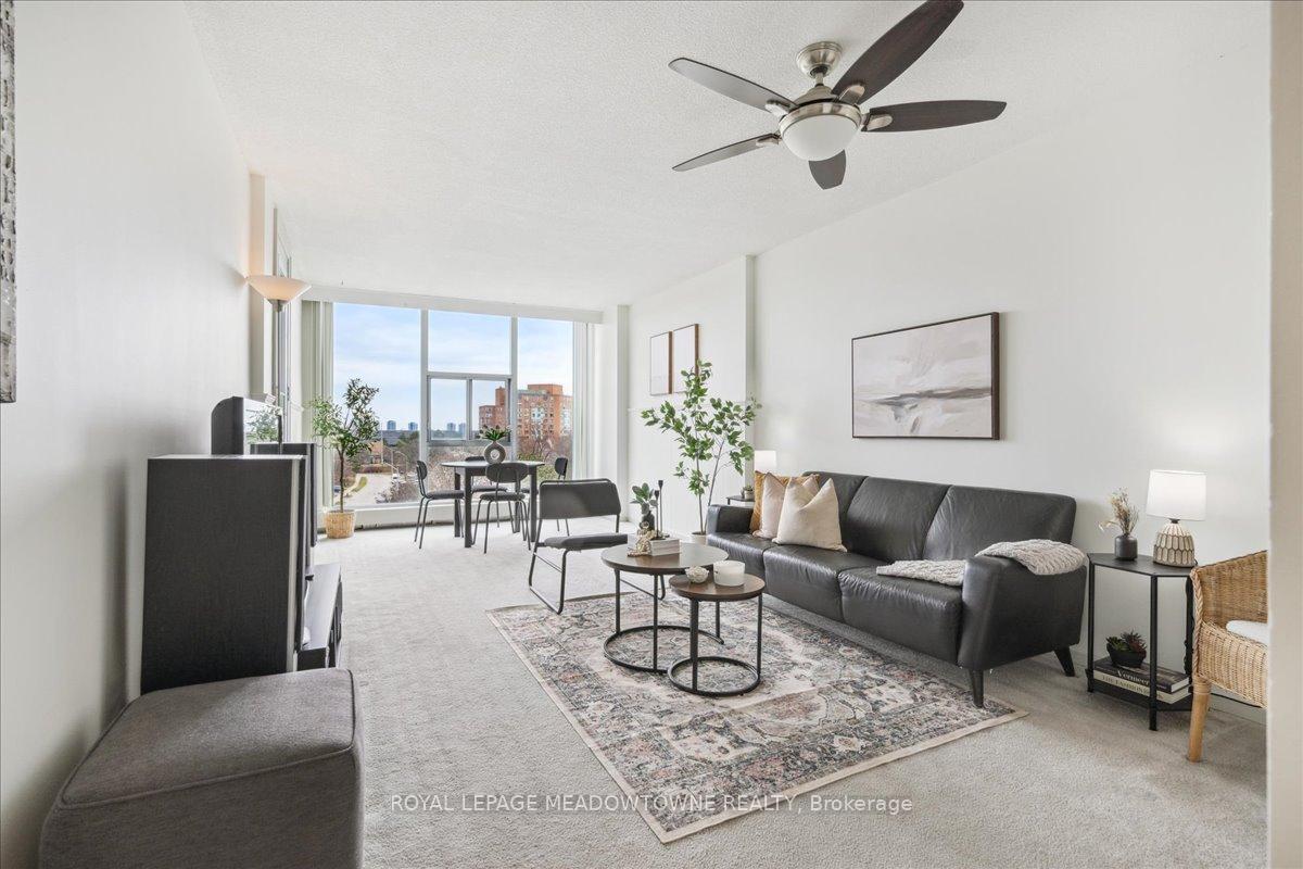 2 Bedrooms Condo at 2665 Windwood, Mississauga For sale