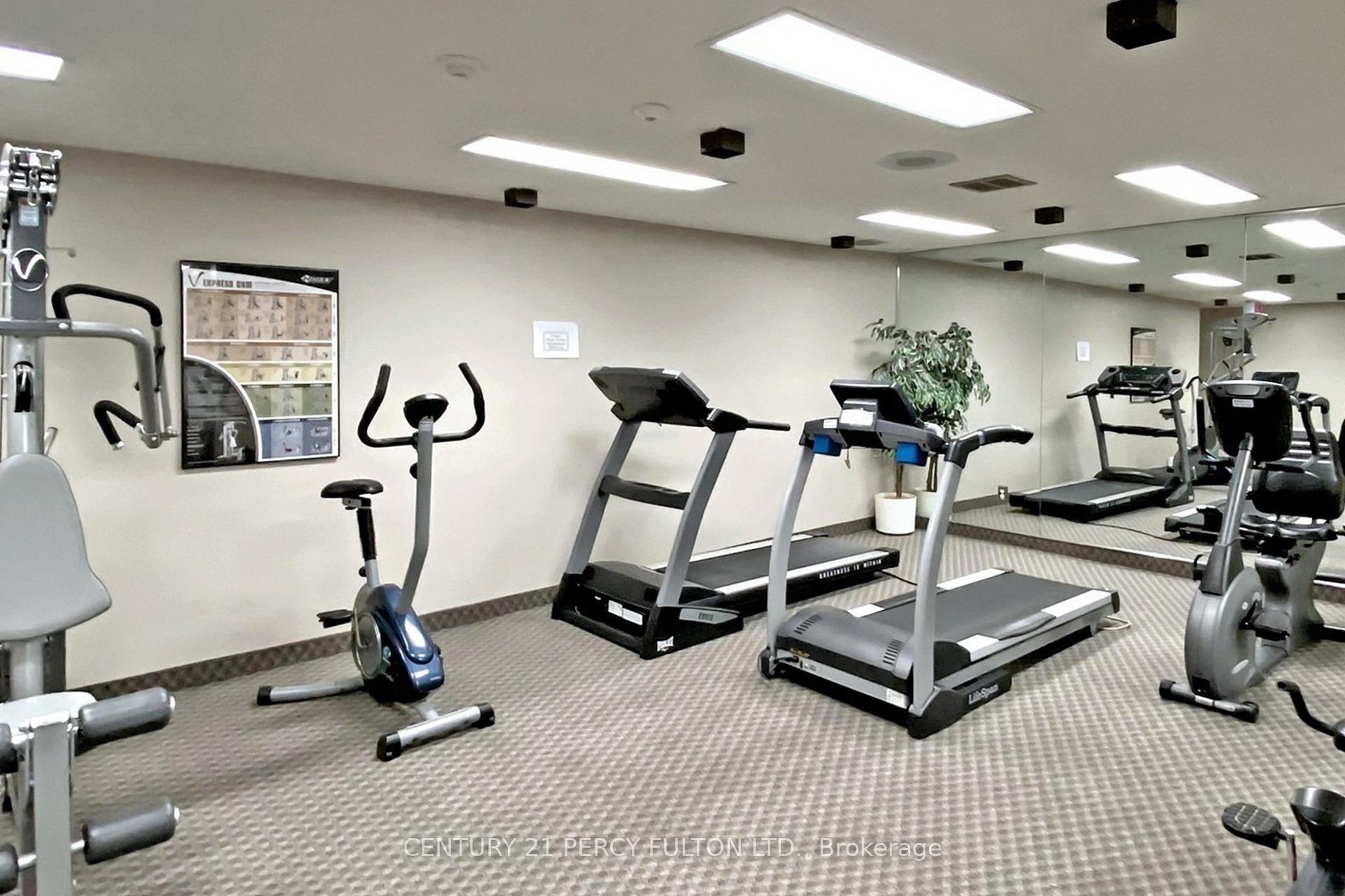 2 Bedrooms Condo at 40 Bay Mills, Toronto For sale
