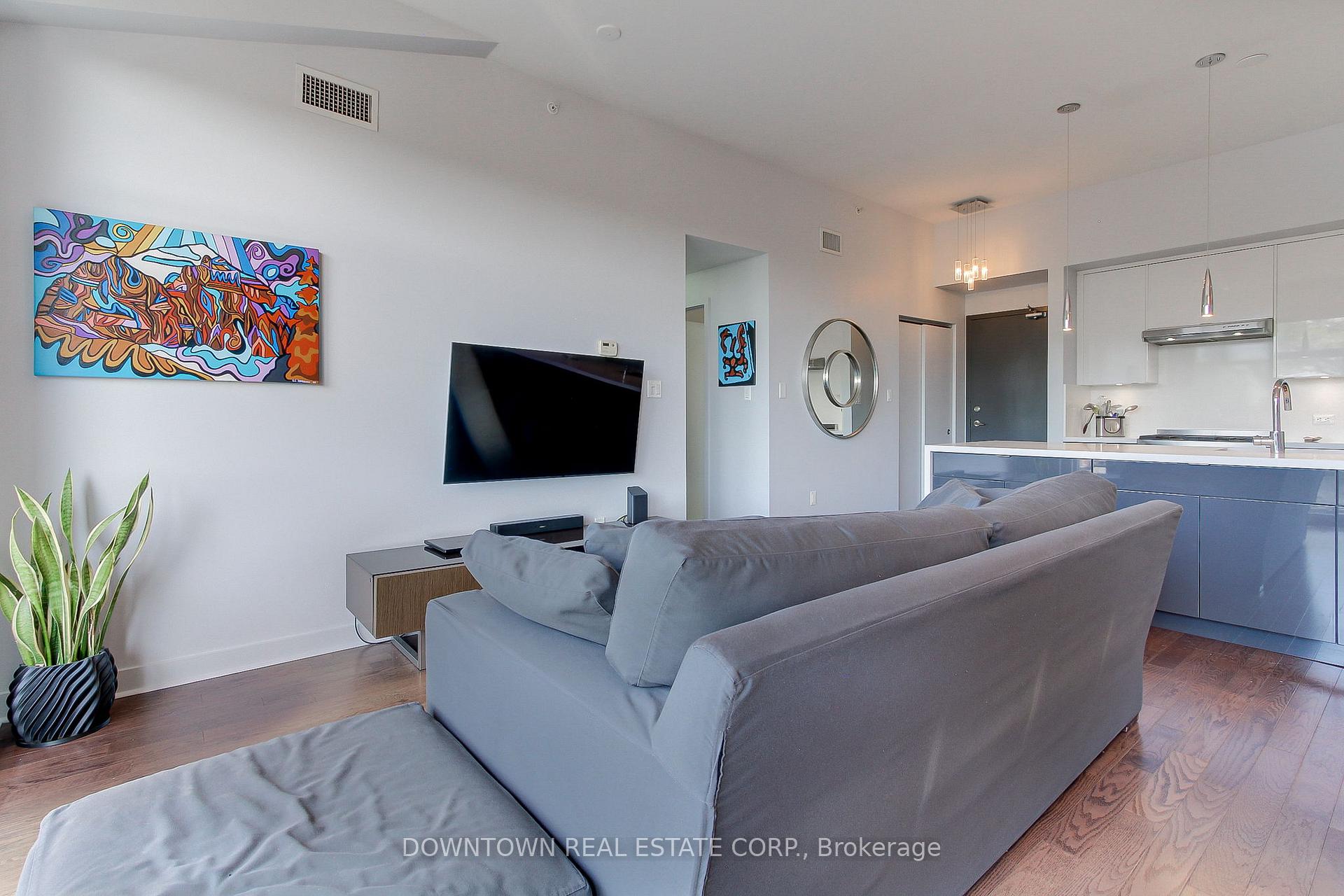 2 Bedrooms Condo at 53 Colgate, Toronto For sale