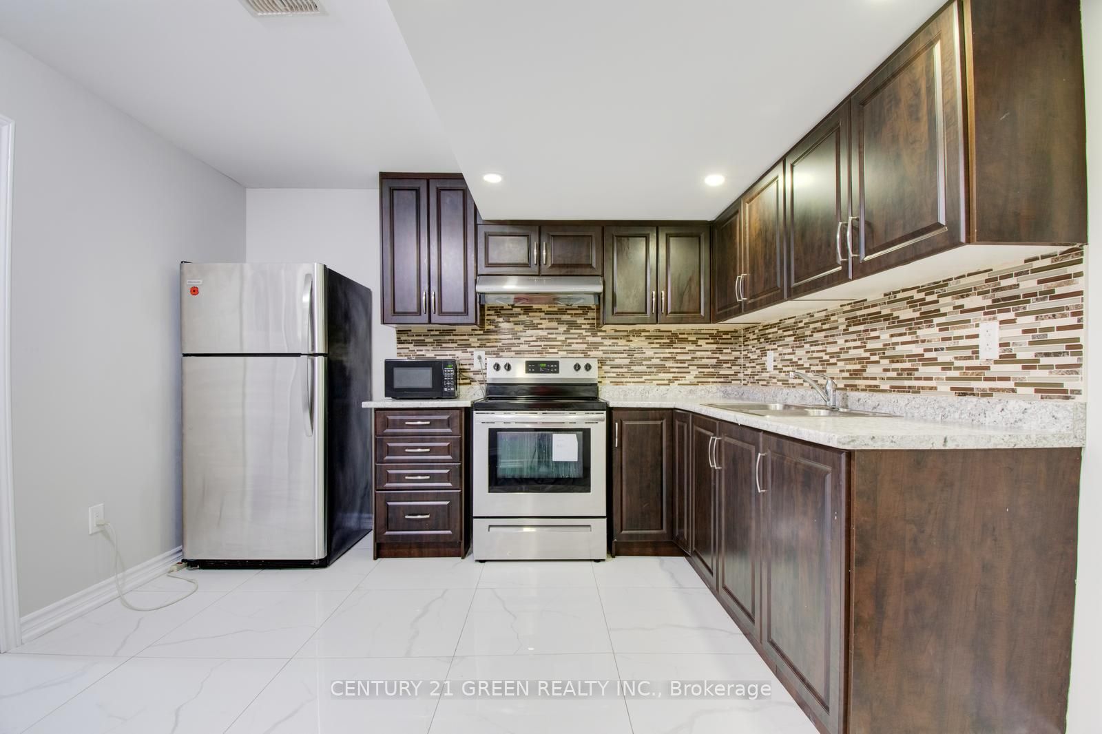 65 Yardley Crescent