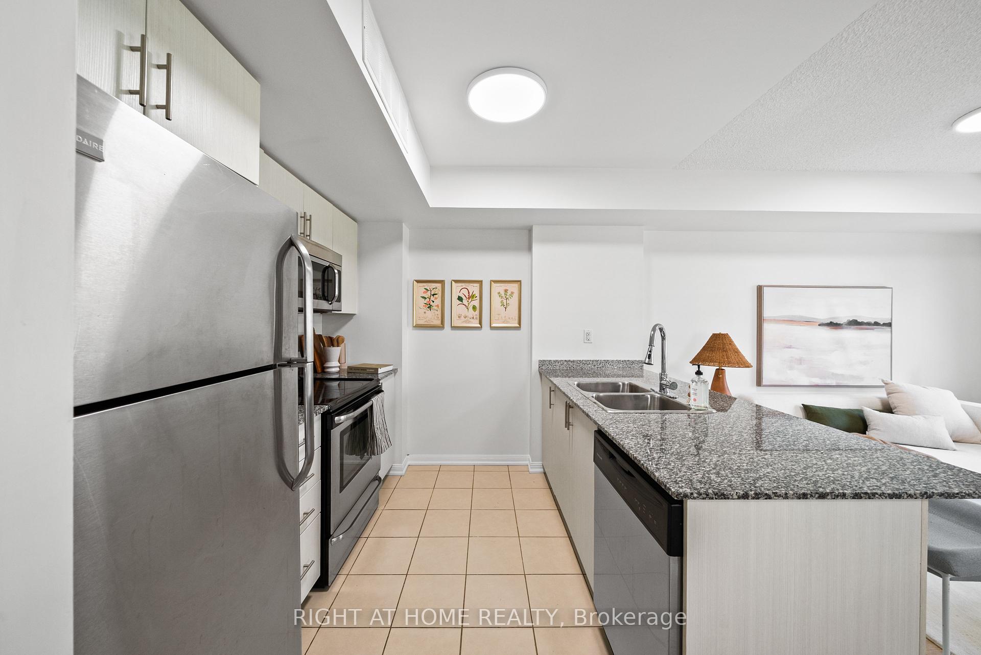 3 Bedrooms Condo at 11 Foundry, Toronto For sale