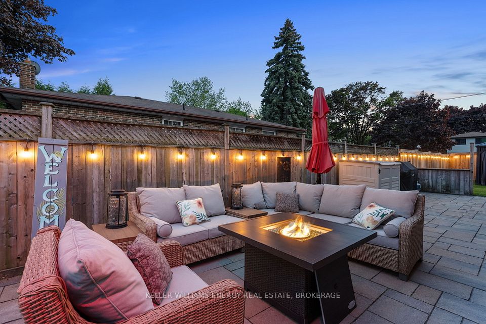 959 Denise Drive, Oshawa, ON L1H 2Y1