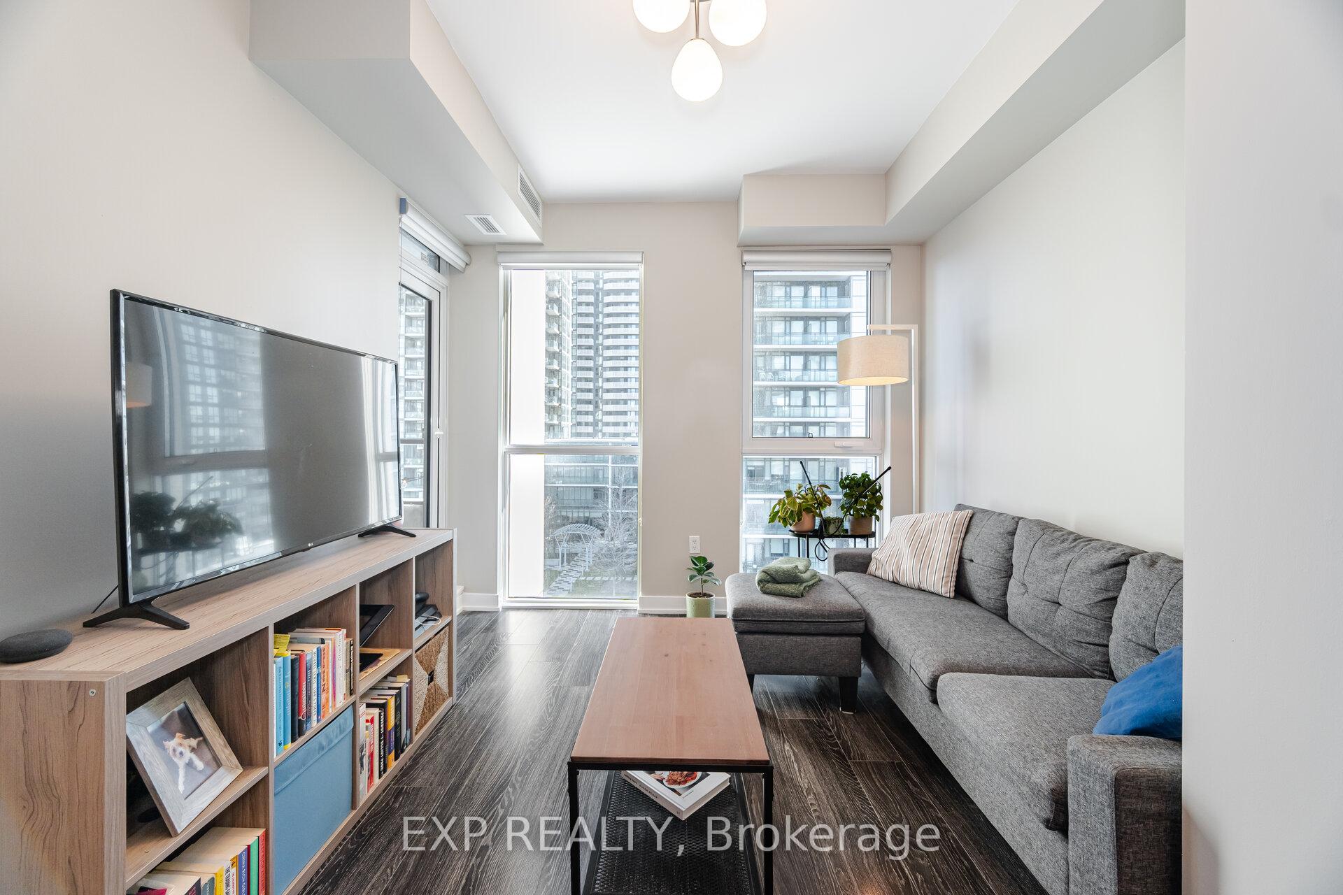 2 Bedrooms Condo at 4055 Parkside Village, Mississauga For sale