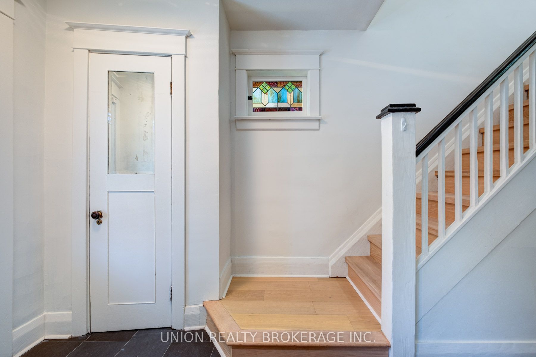 1666 Gerrard Street, Toronto, ON M4L 2A8