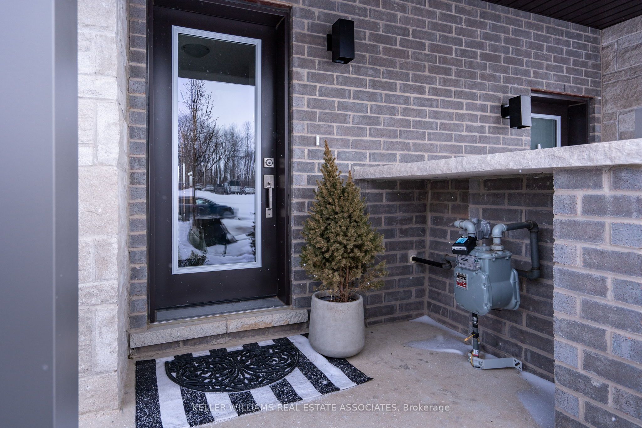 16 Humberstone Drive