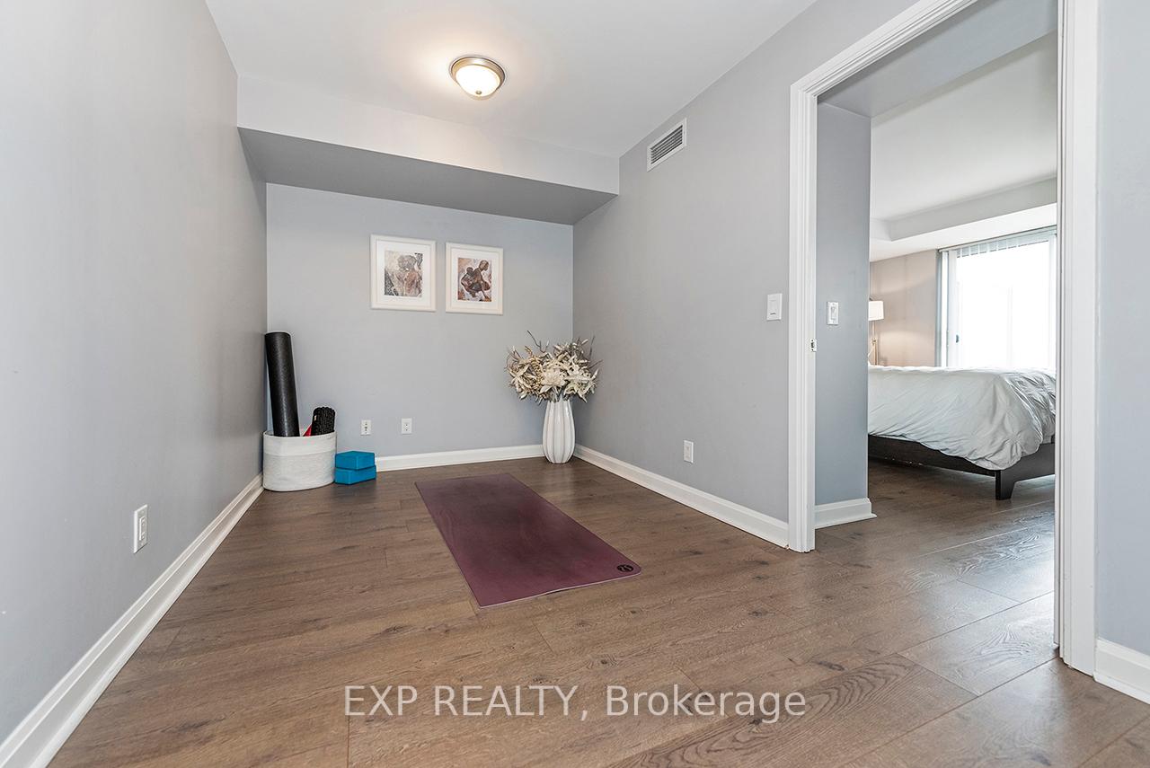 2 Bedrooms Condo at 1 Michael Power, Toronto For sale