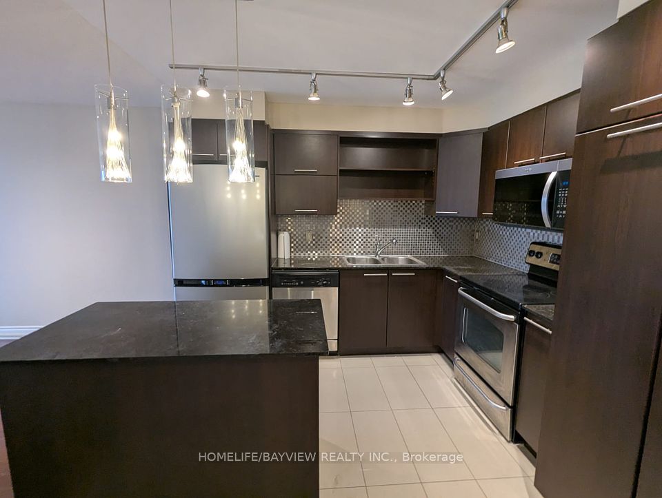 #211 - 37 Galleria Parkway, Markham, ON L3T 0A5