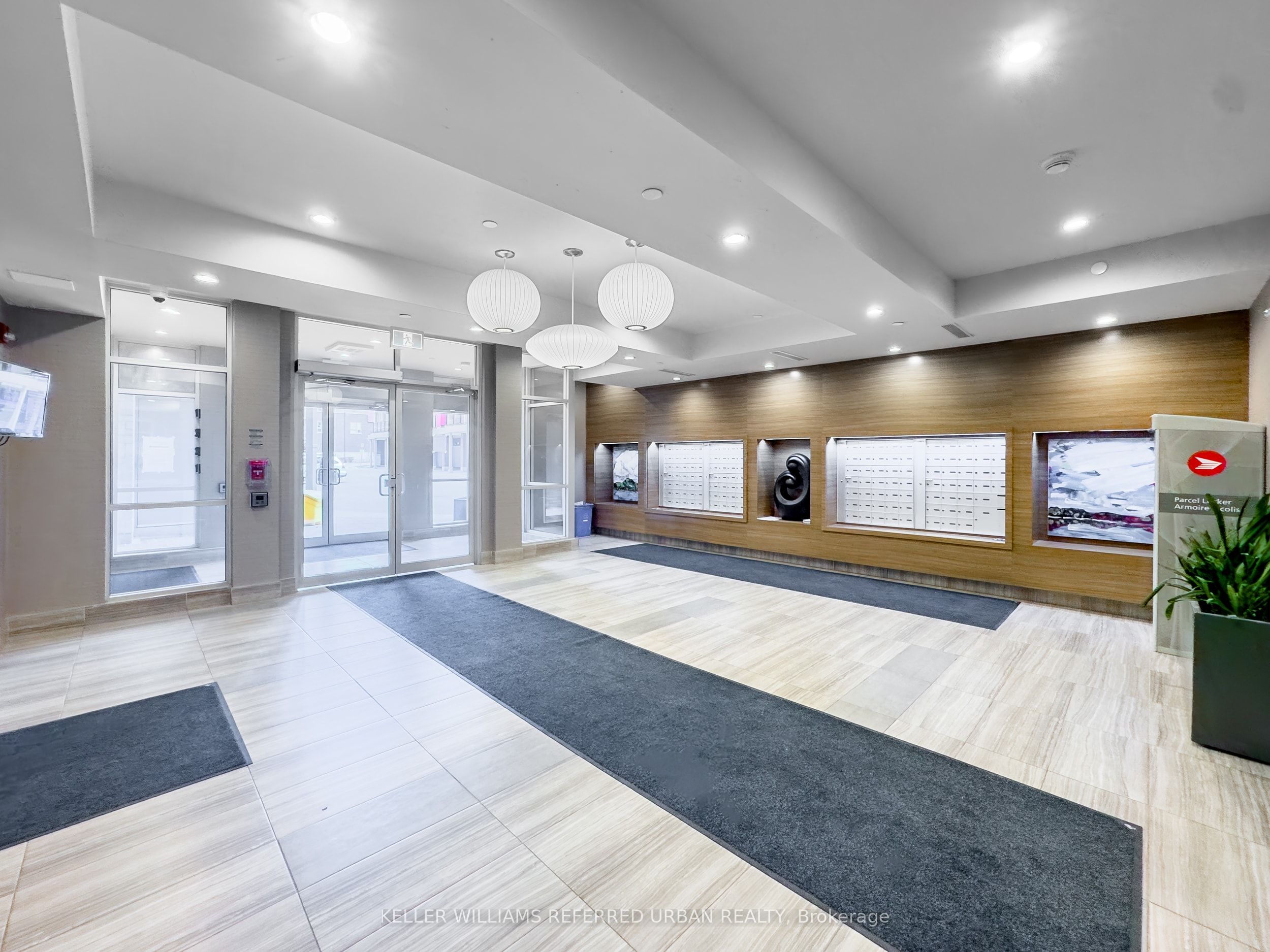 2 Adam Sellers Street, #206