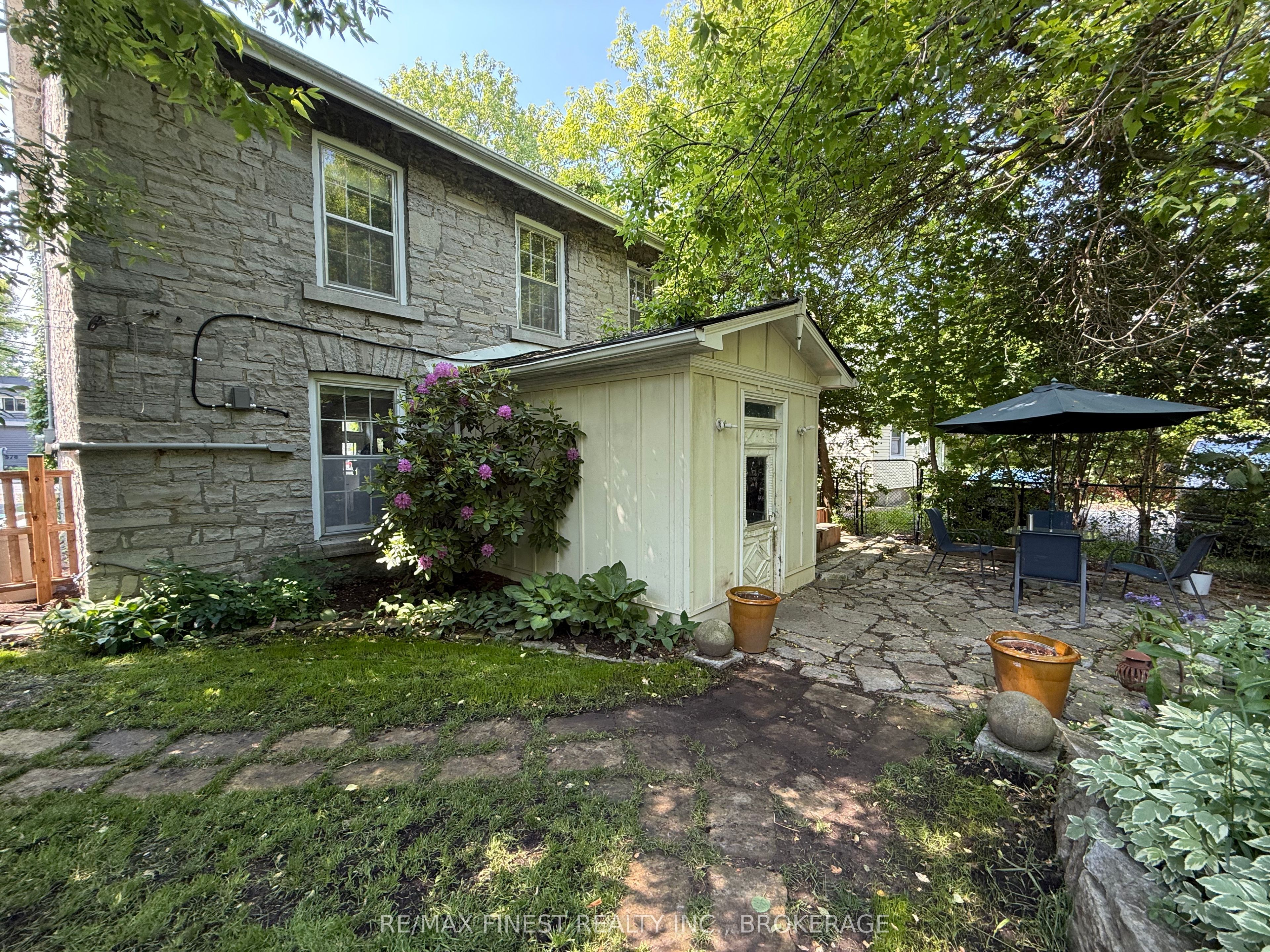 579 Union Street