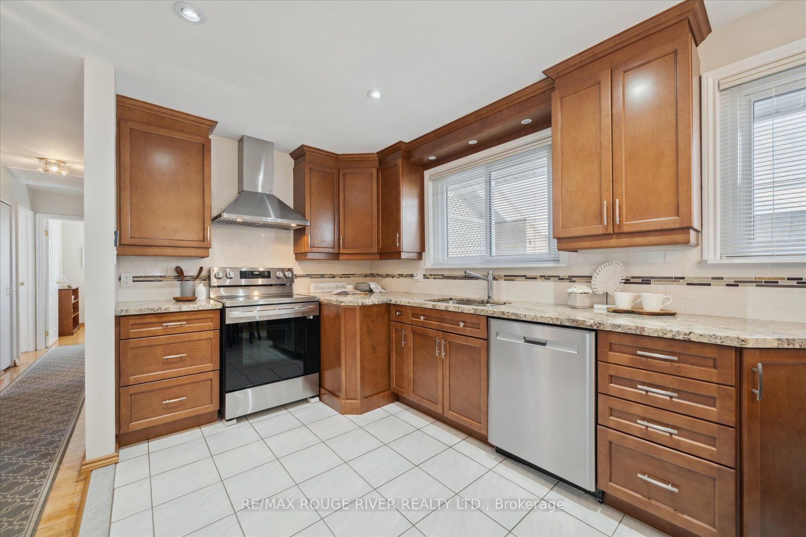 270 Labrador Drive