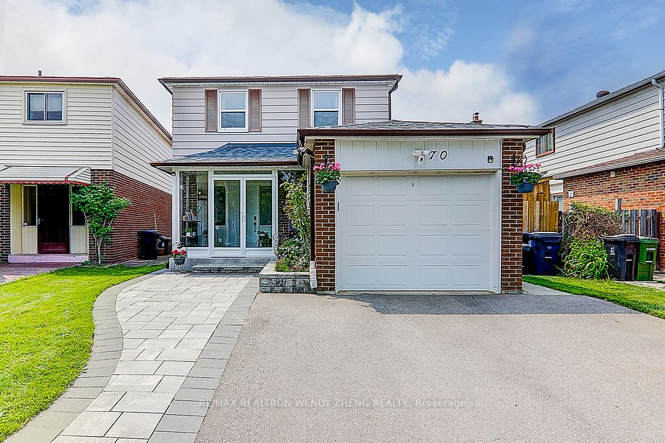 70 Baylawn