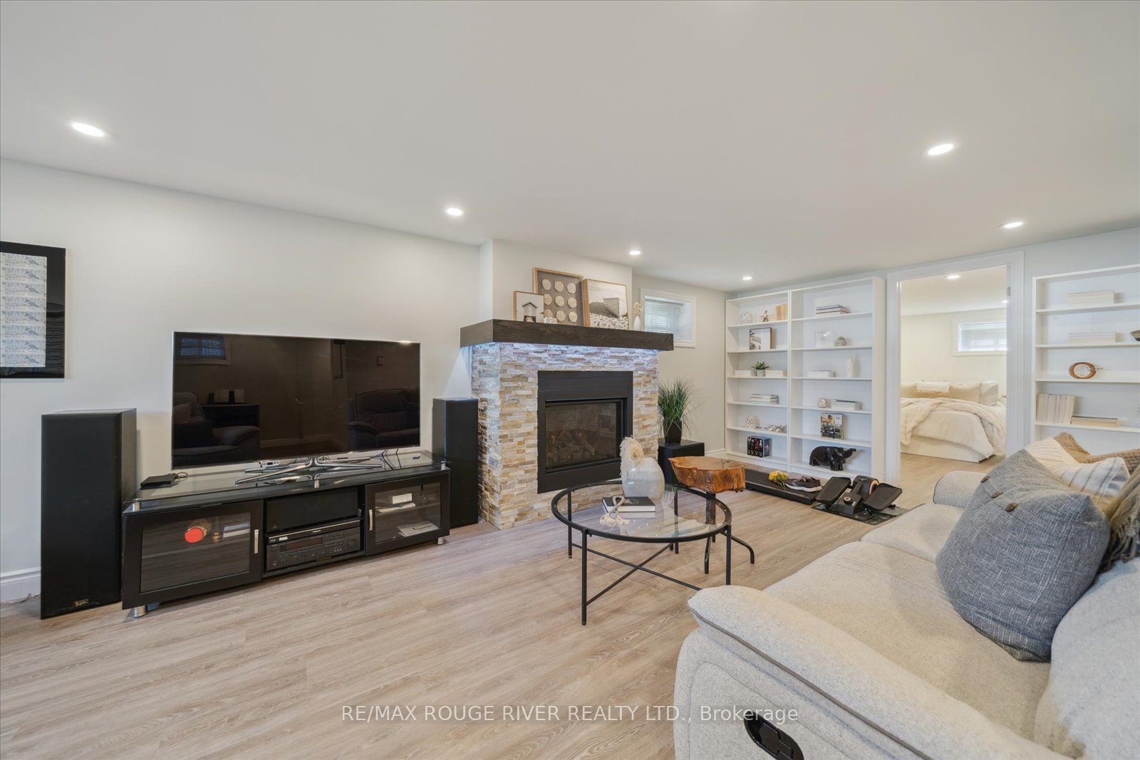 270 Labrador Drive