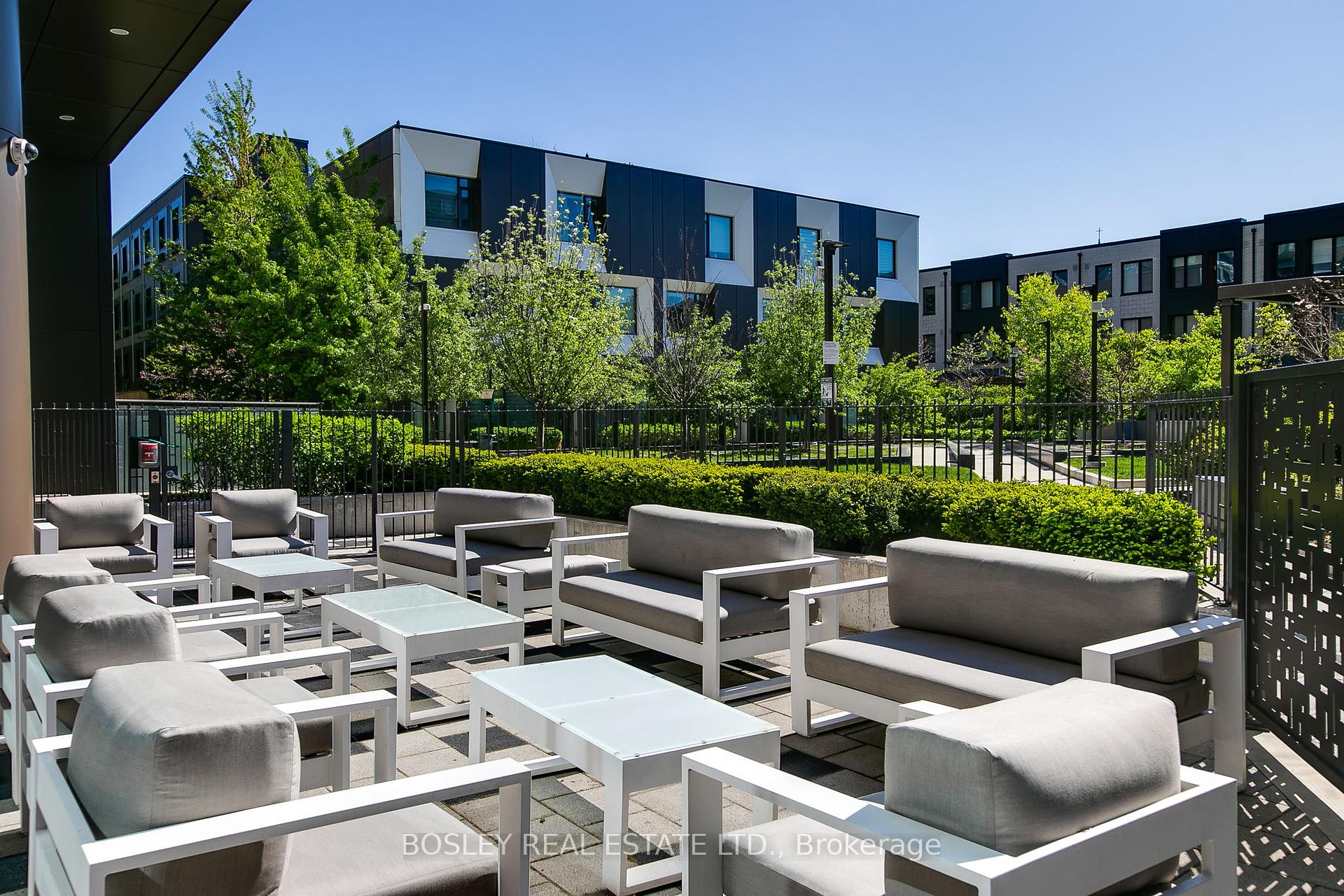 2 Bedrooms Condo at 80 Vanauley, Toronto For sale
