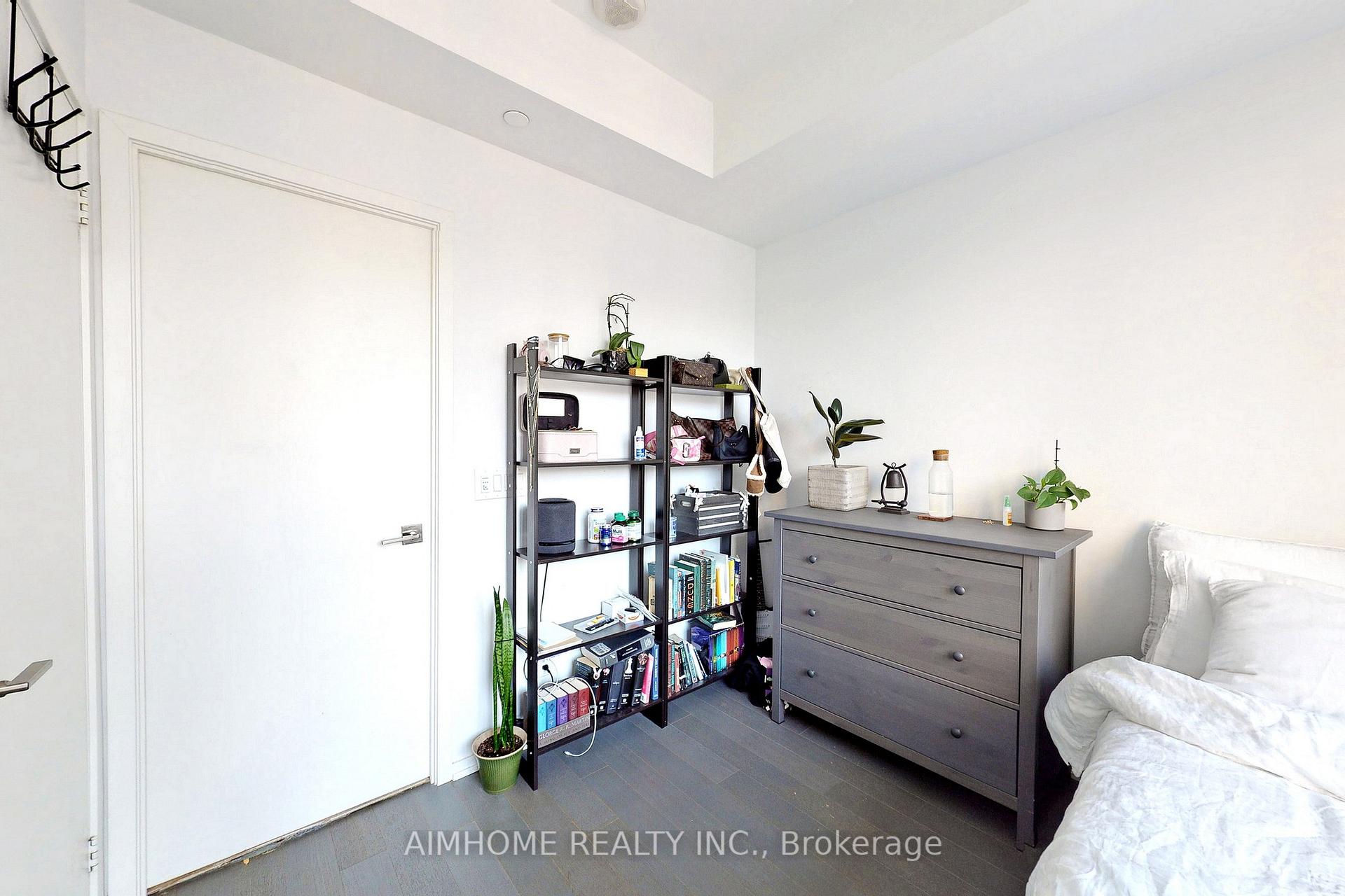 2 Bedrooms Condo at 70 temprance, Toronto For sale