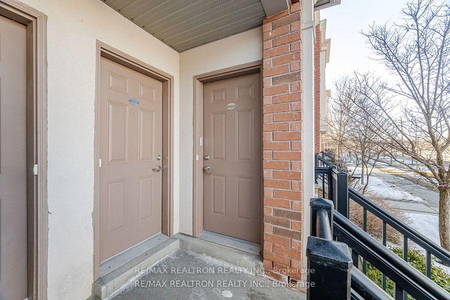 3 Bedrooms Condo at 4711 Kingston,  Toronto For sale