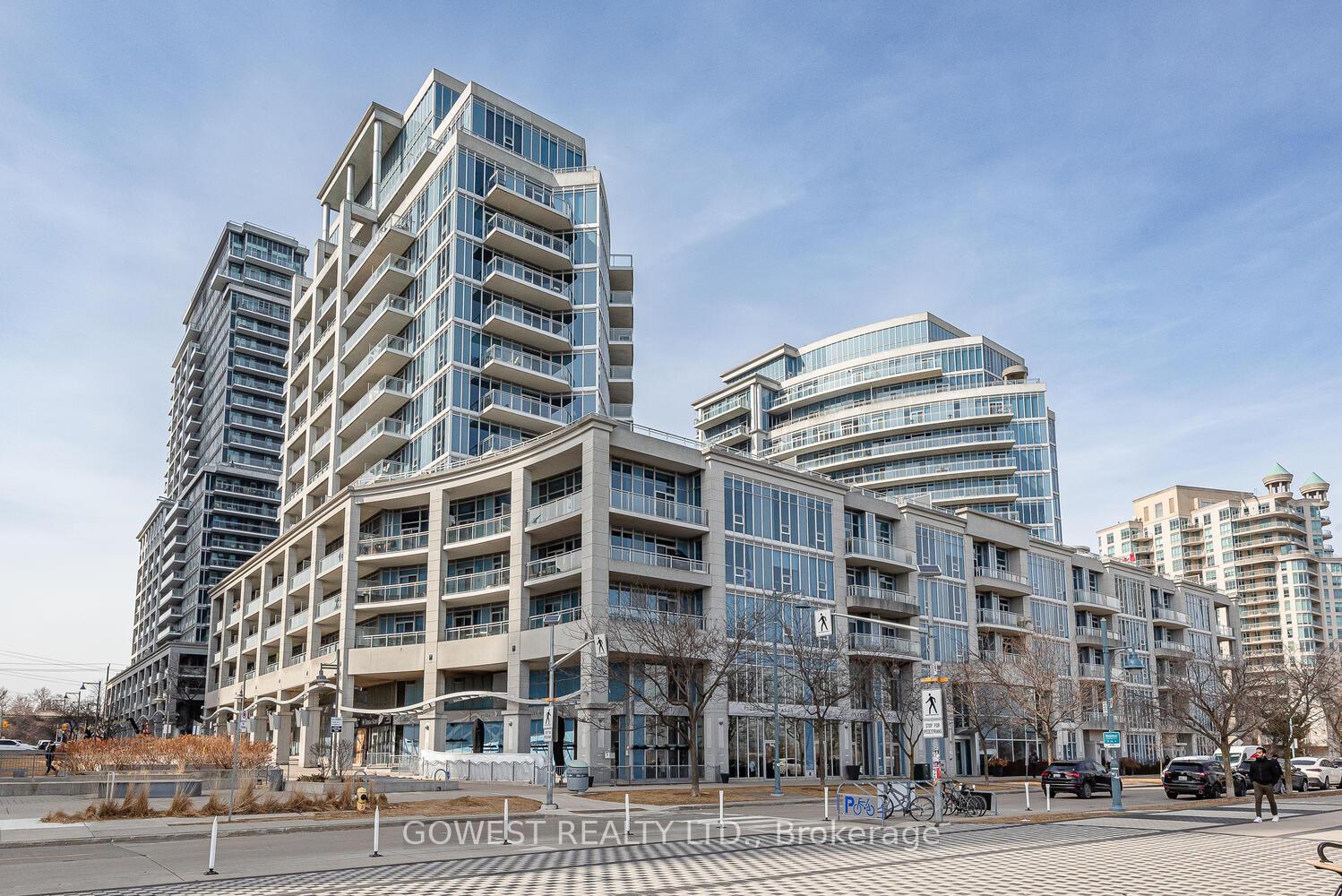 2 Bedrooms Condo at 58 Marine Parade, Toronto For sale