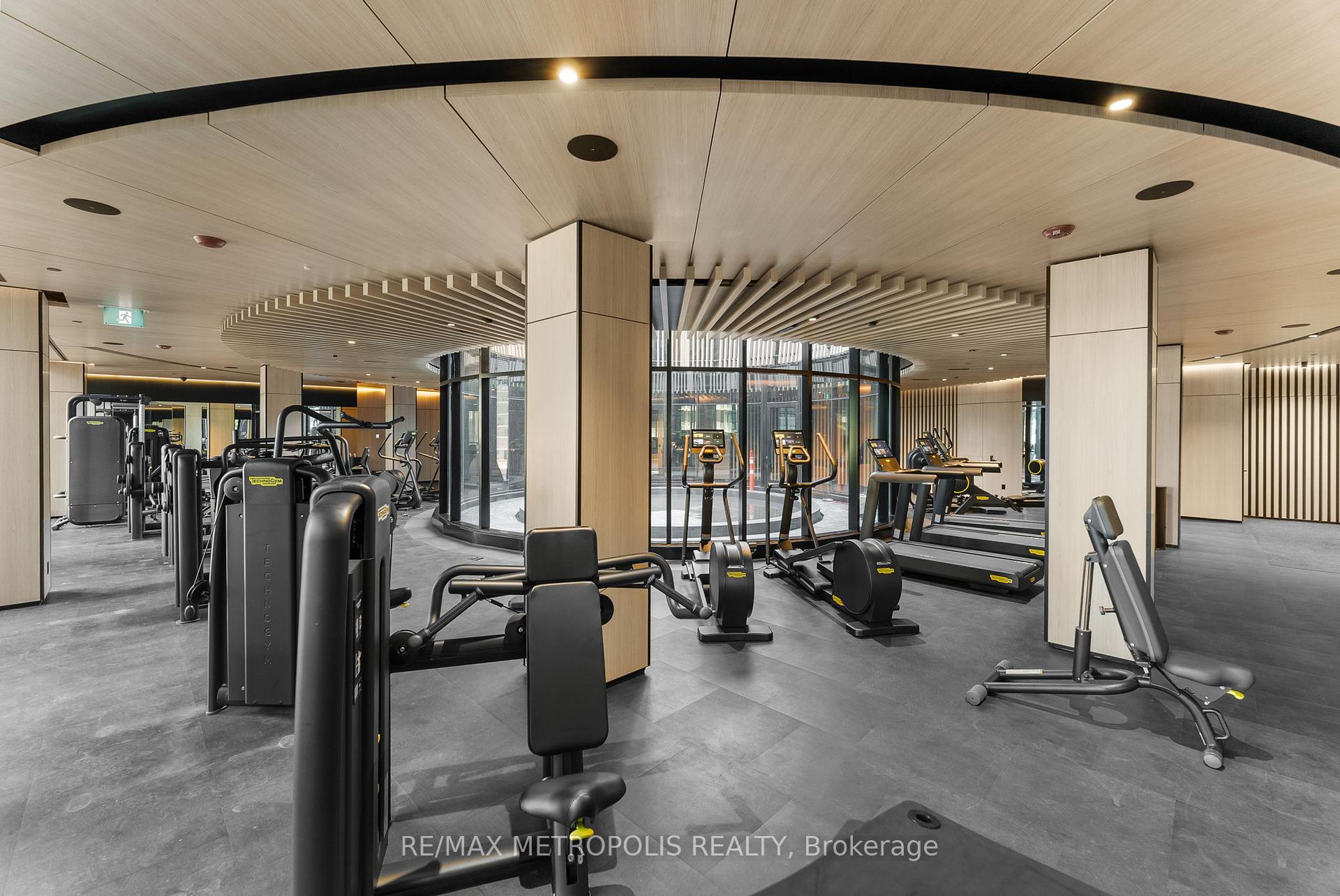 2 Bedrooms Condo at 15 Mercer, Toronto For sale