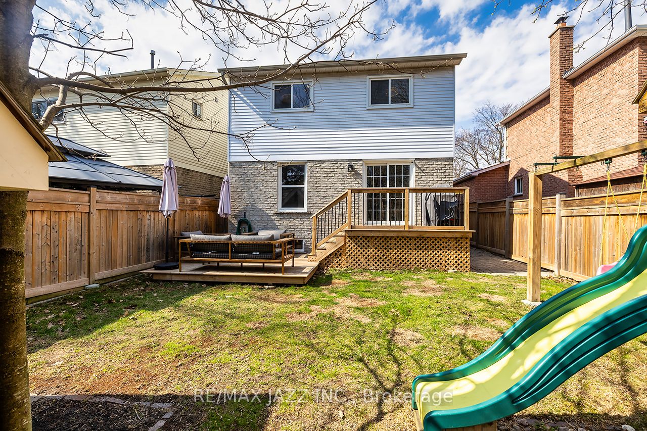 3 Rosewood Court