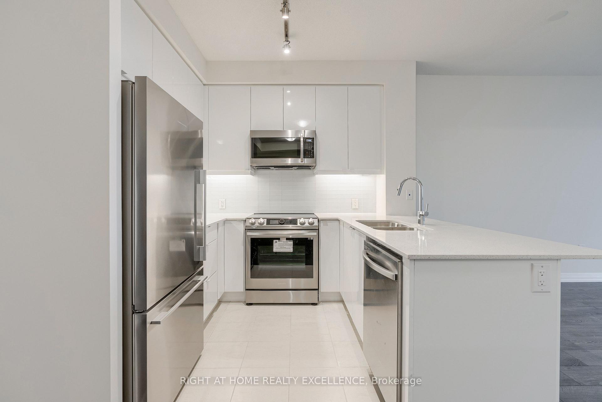 2 Bedrooms Condo at 50 Thomas Riley, Toronto For sale