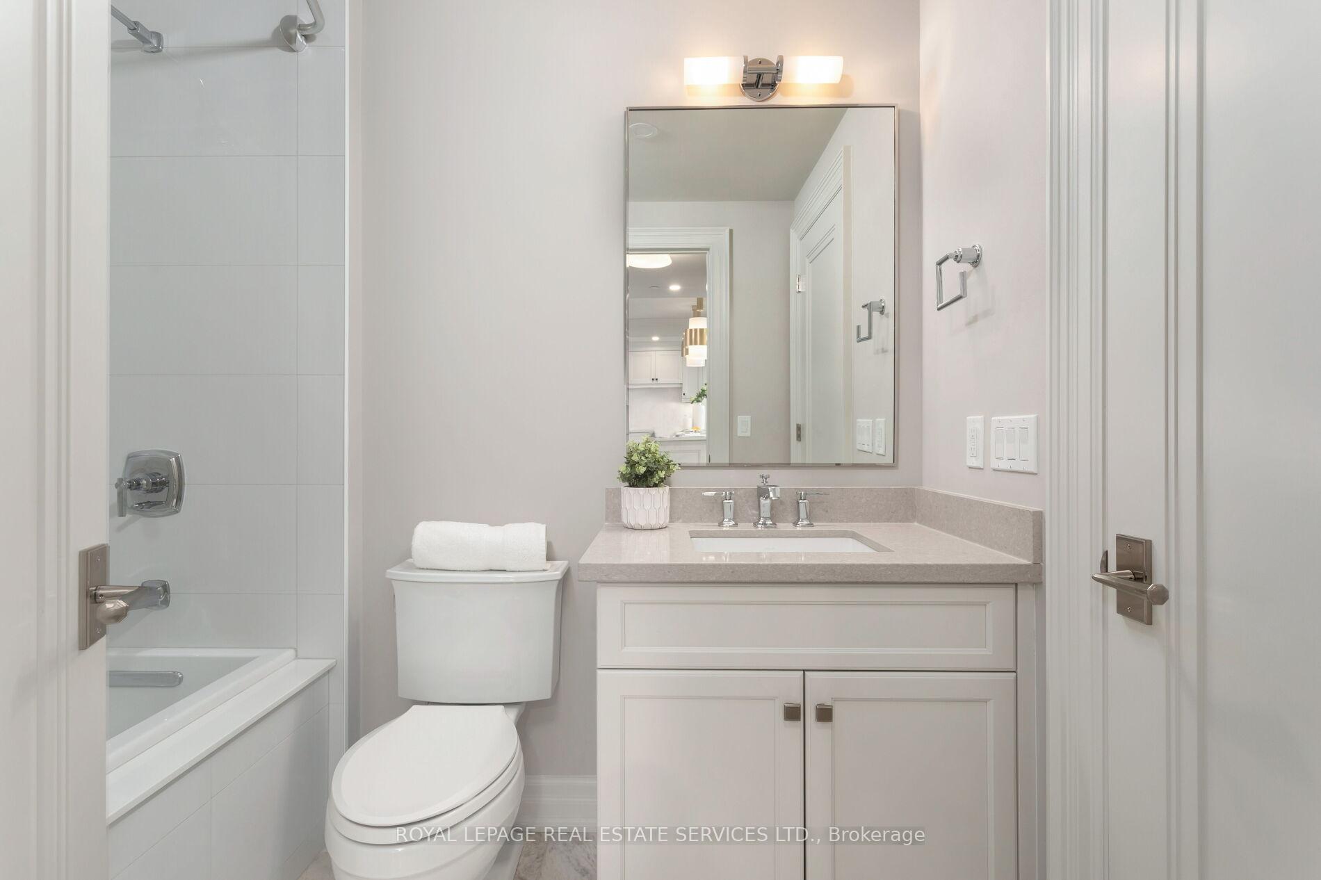 3 Bedrooms Condo at 2060 Lakeshore, Burlington For sale