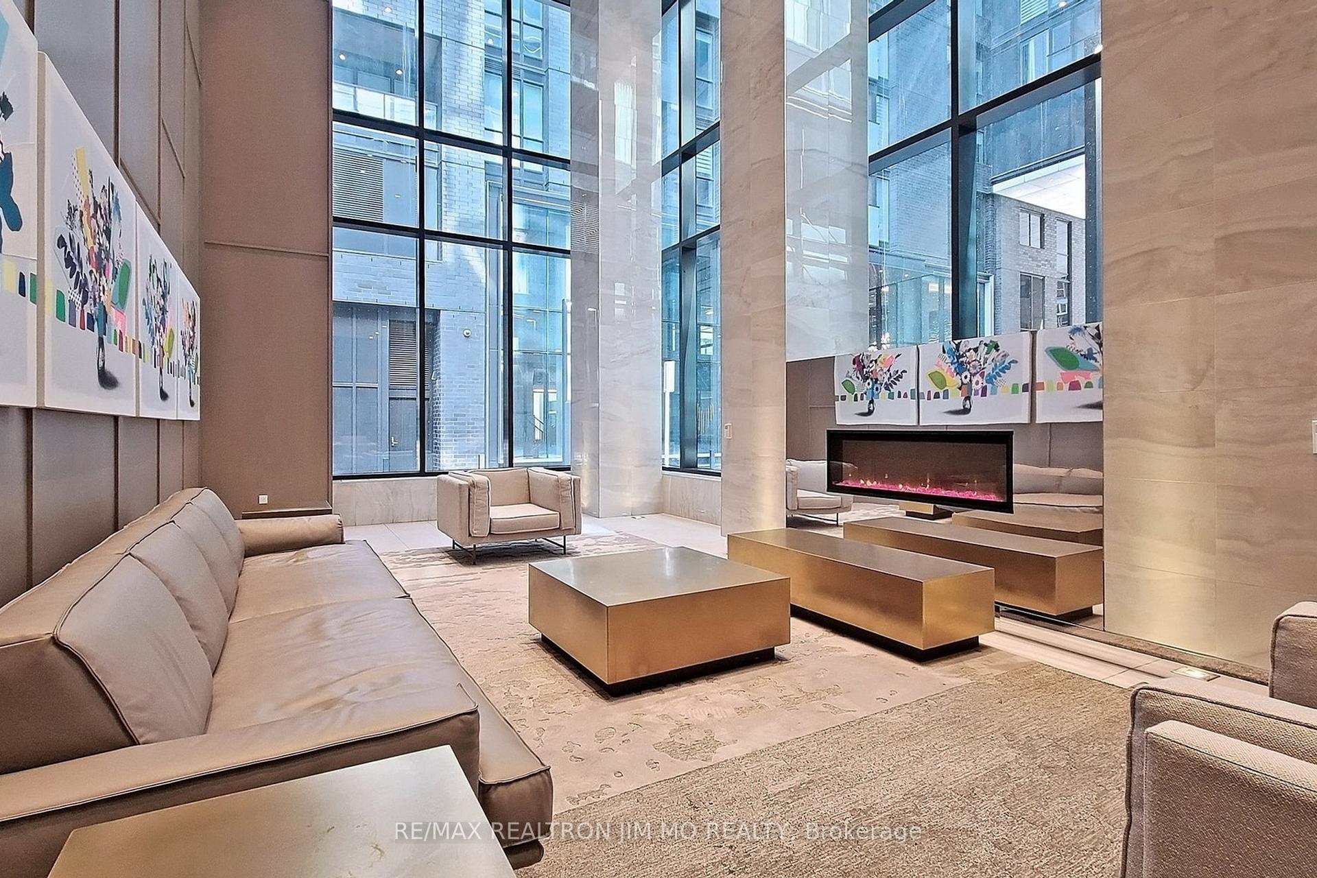 1 Bedroom Condo at 125 Blue Jays,  Toronto For sale