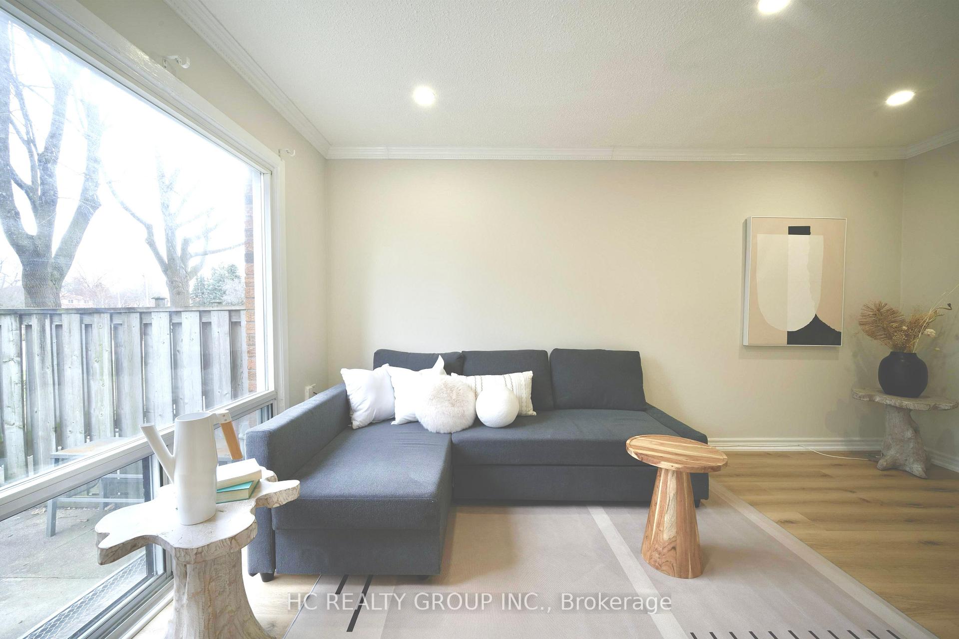 4 Bedrooms Condo at 201 Bridletowne,  Toronto For sale