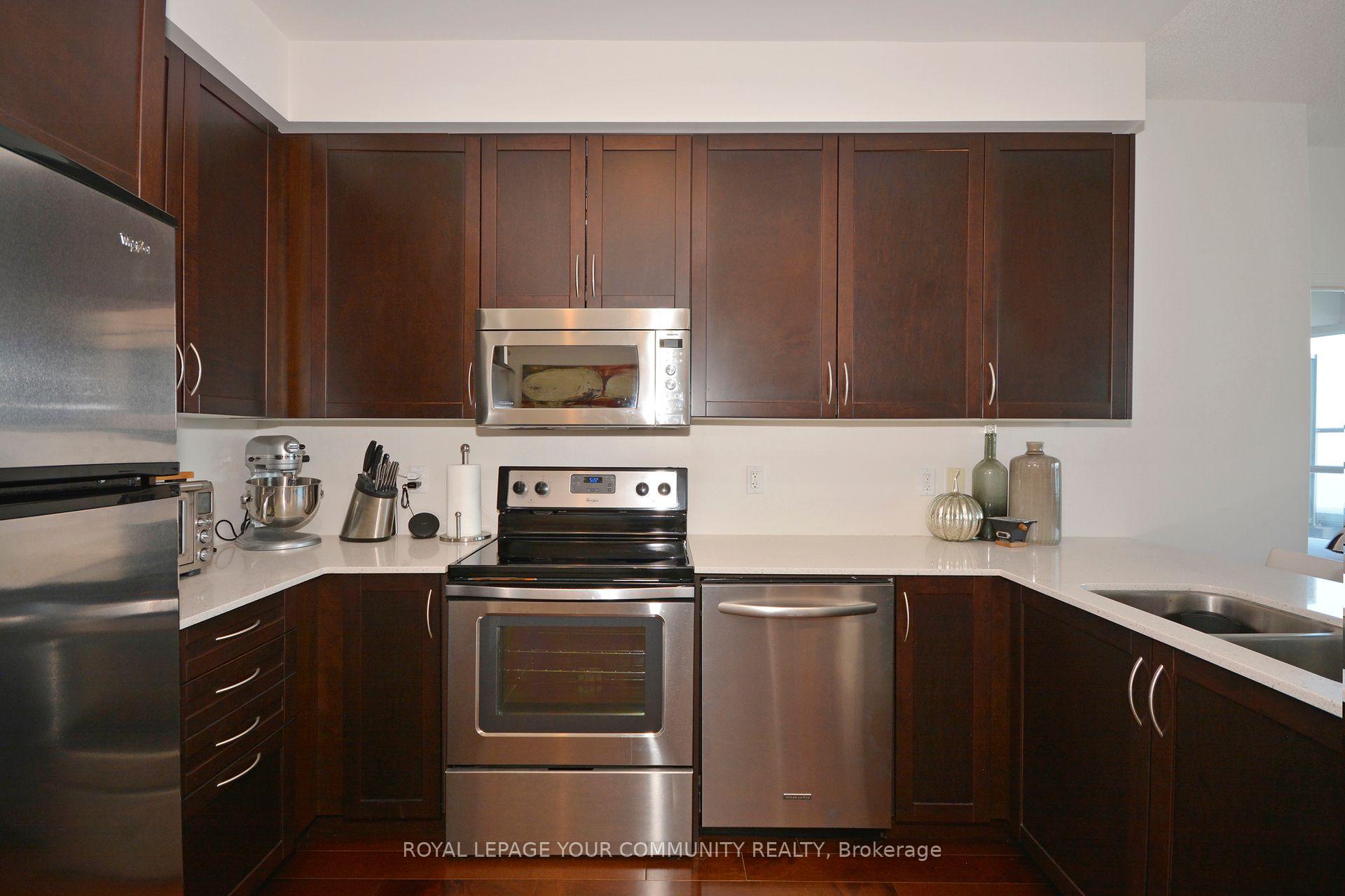 3 Bedrooms Condo at 2230 Lake Shore, Toronto For sale
