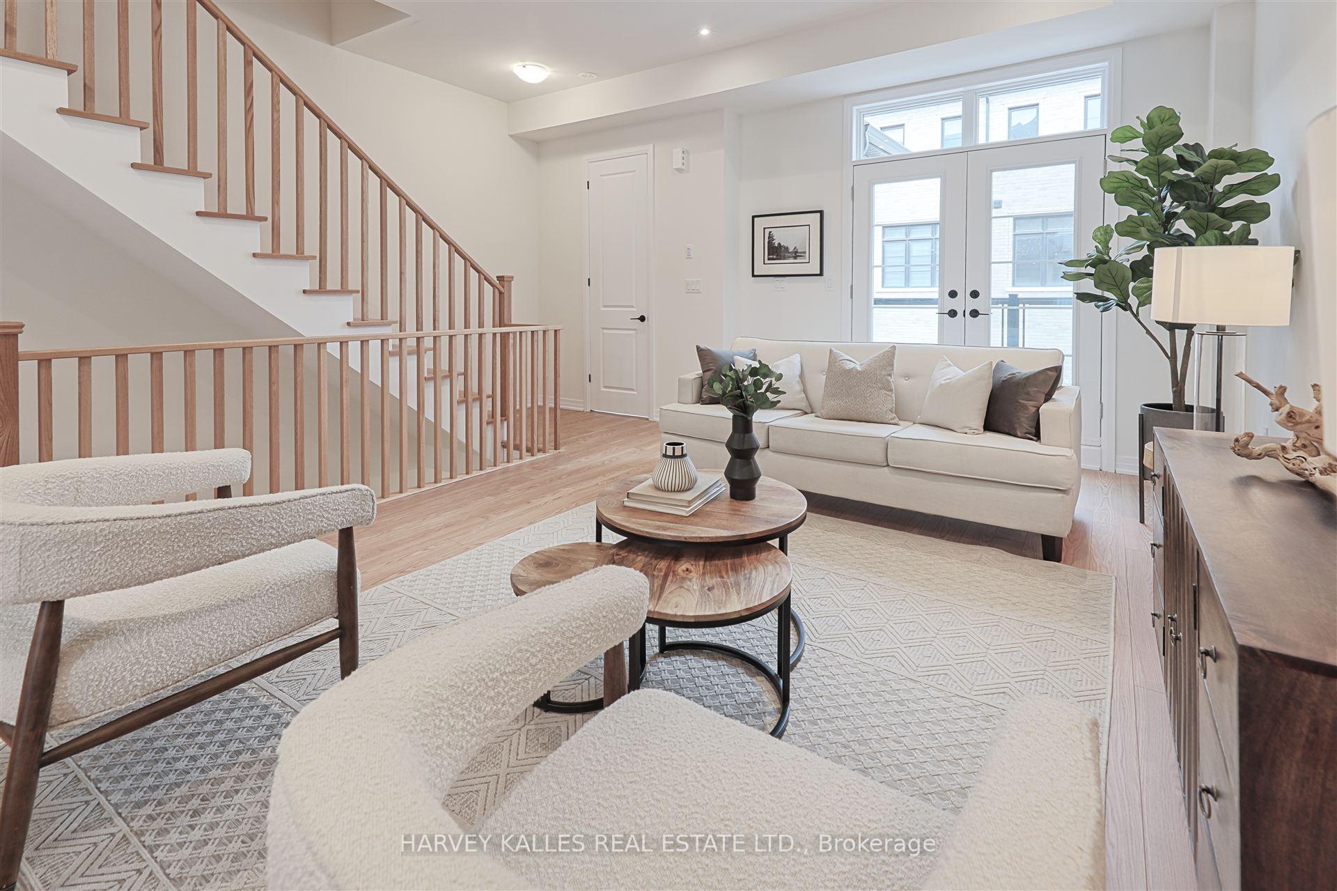 75 De La Roche Drive S