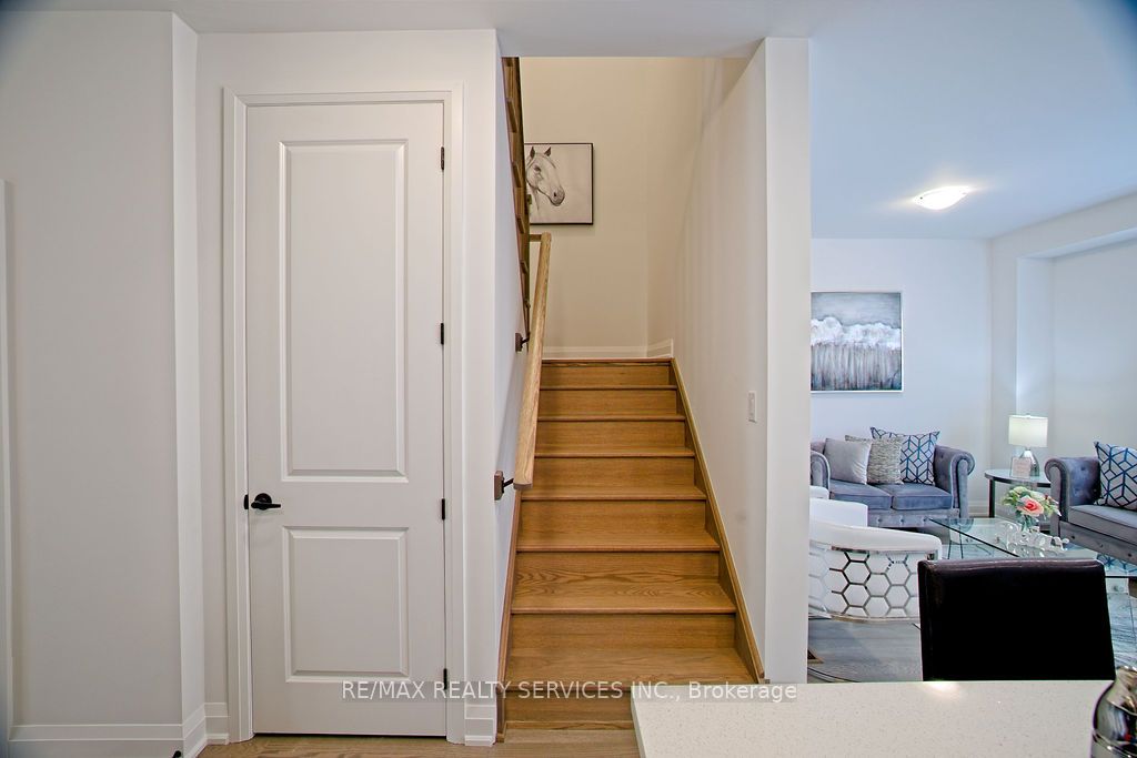 38 Barnyard Trail