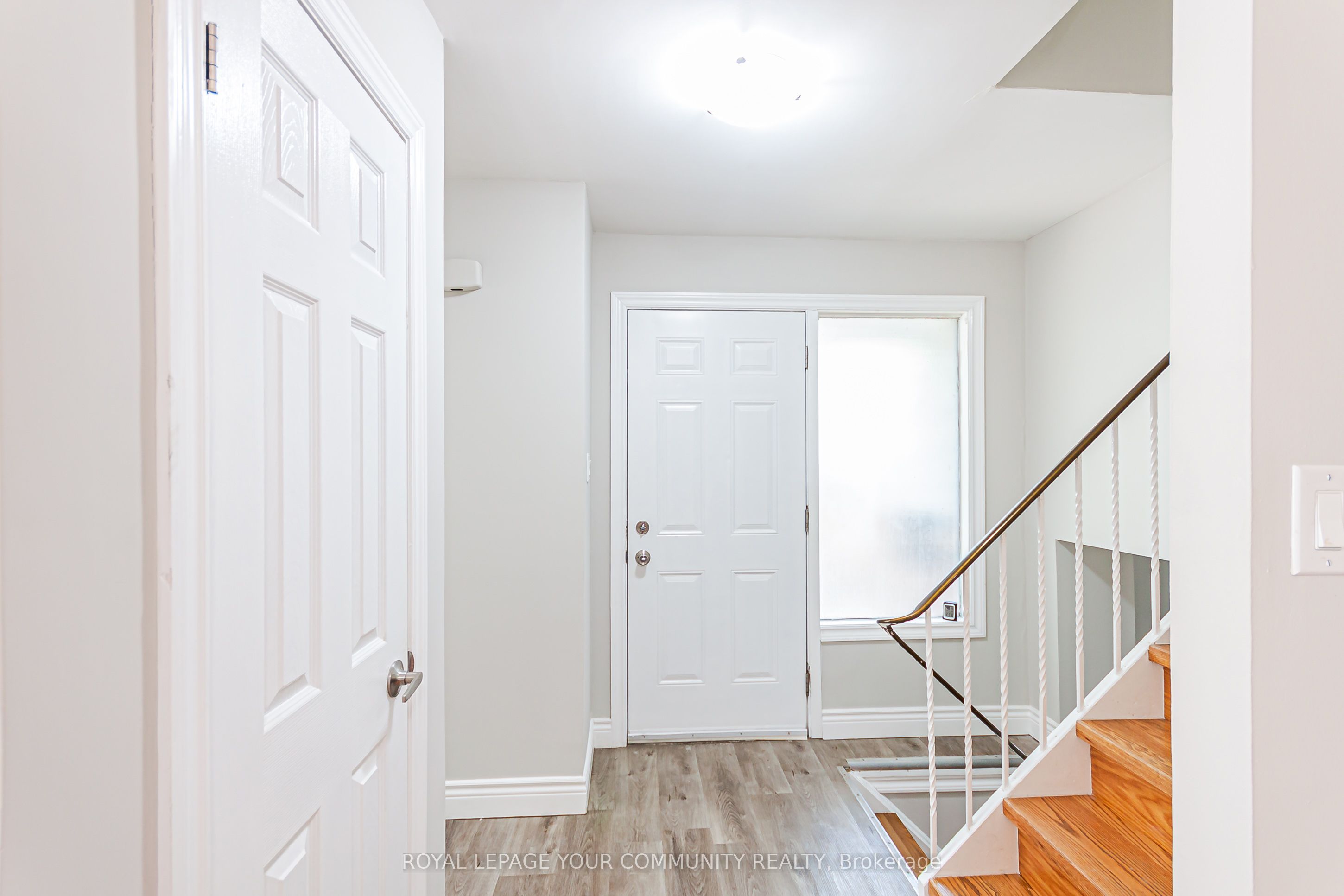 21 Ashdale Court