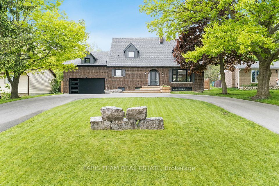 432 Edgehill Drive, Barrie, ON L4N 9X4