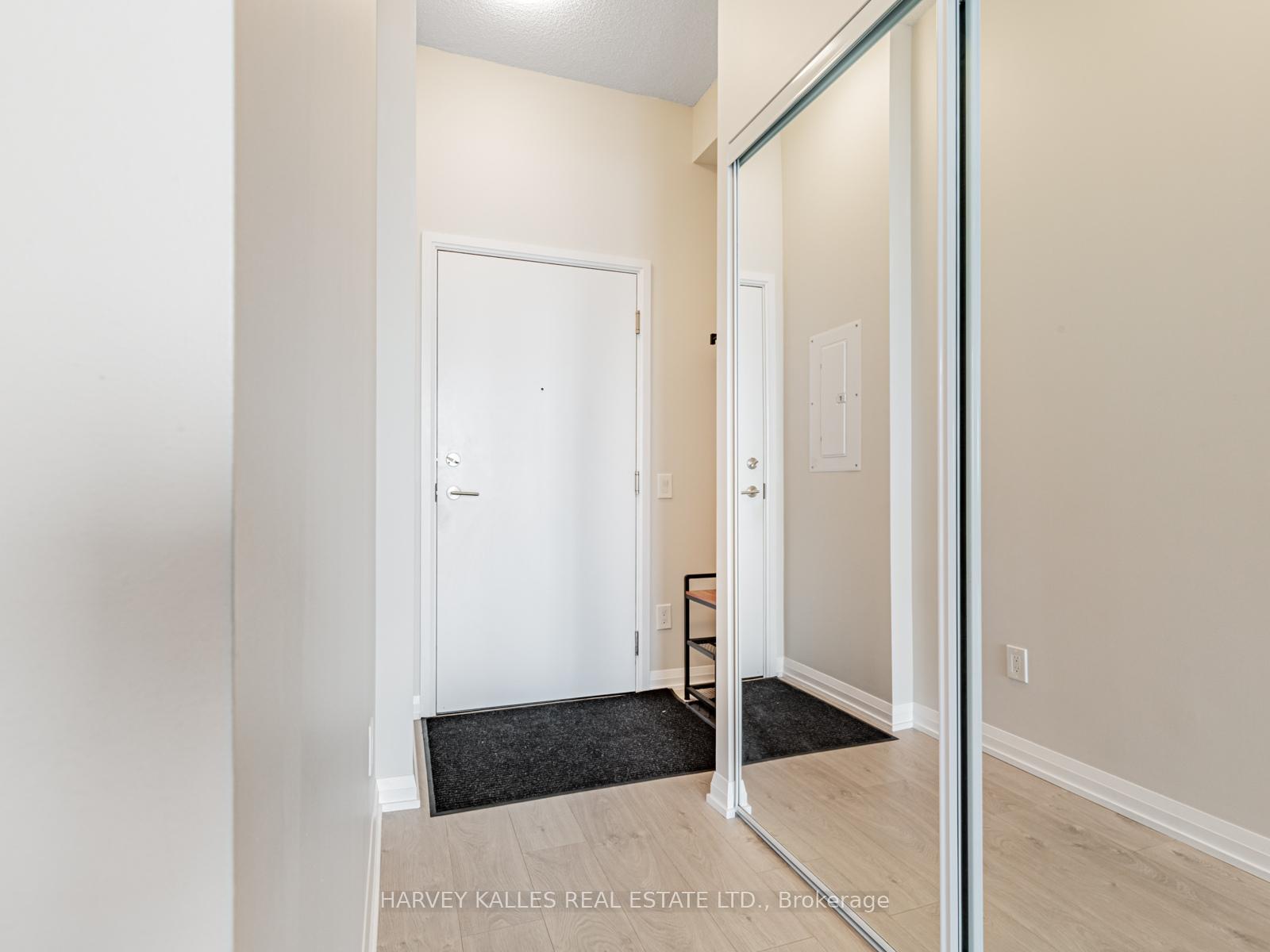 7895 Jane Street 1018