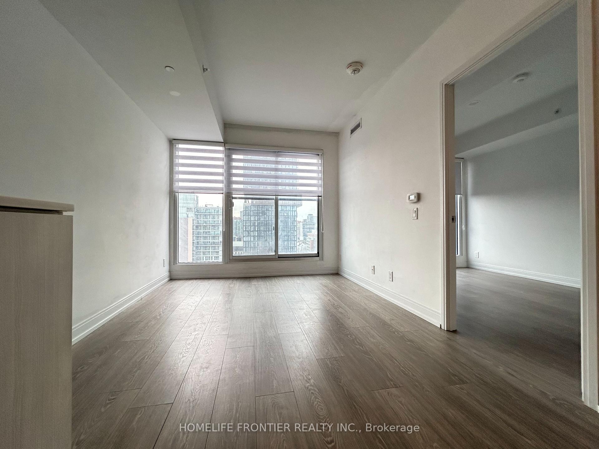 2 Bedrooms Condo at 181 Dundas, Toronto For sale