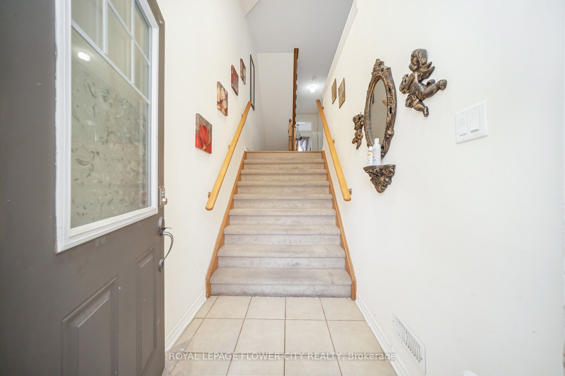 82 Magdalene Crescent