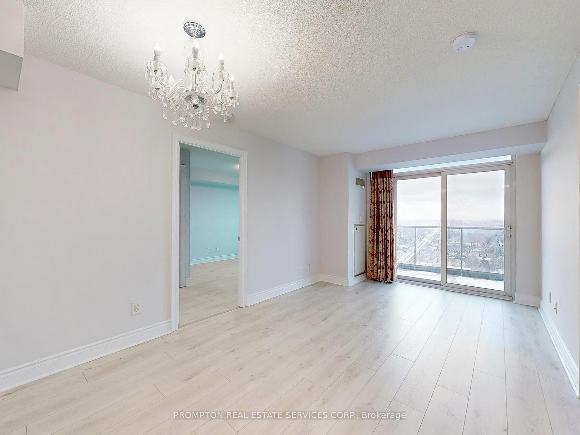 2 Bedrooms Condo at 15 Greenview, Toronto For sale
