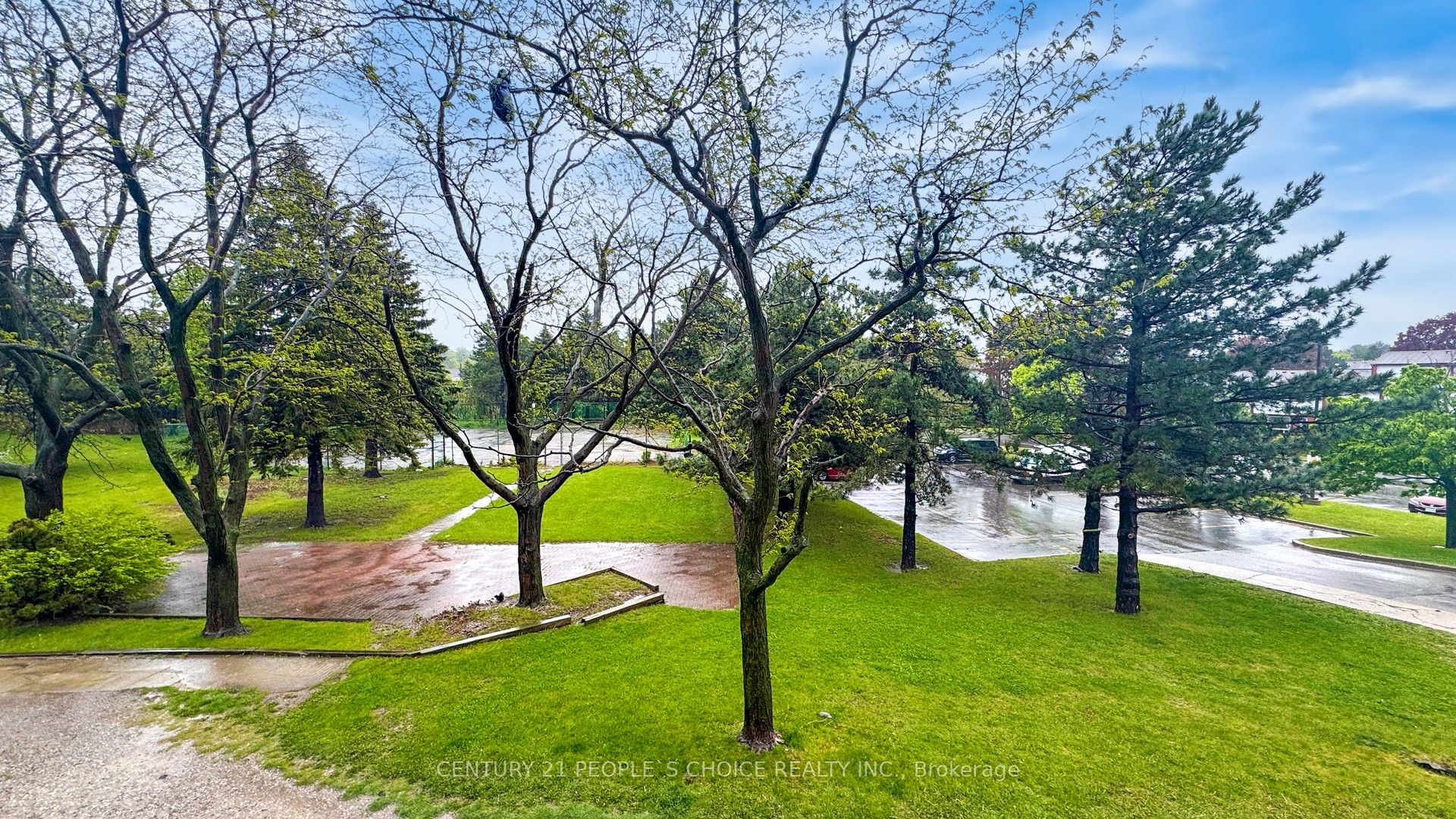 100 Wingarden Court, #216