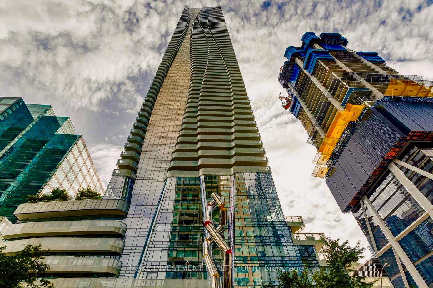 3 Bedrooms Condo at 1 Bloor,  Toronto For sale