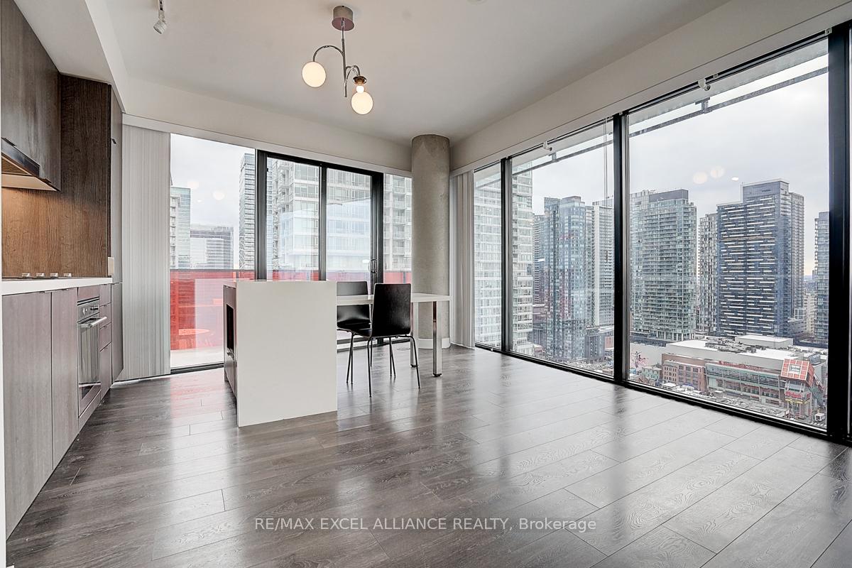 2 Bedrooms Condo at 215 Queen,  Toronto For sale