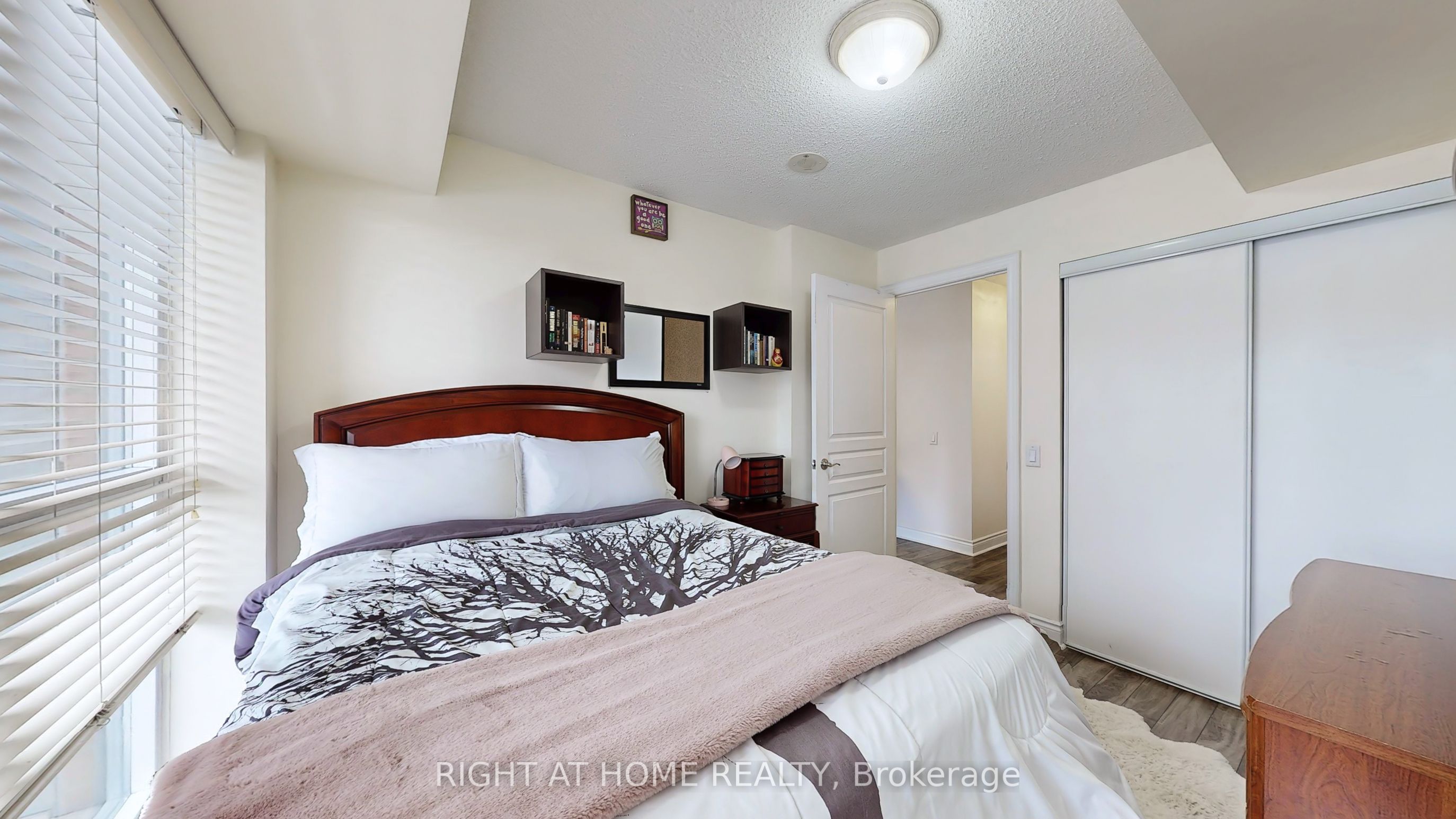8 Mckee Avenue, #901