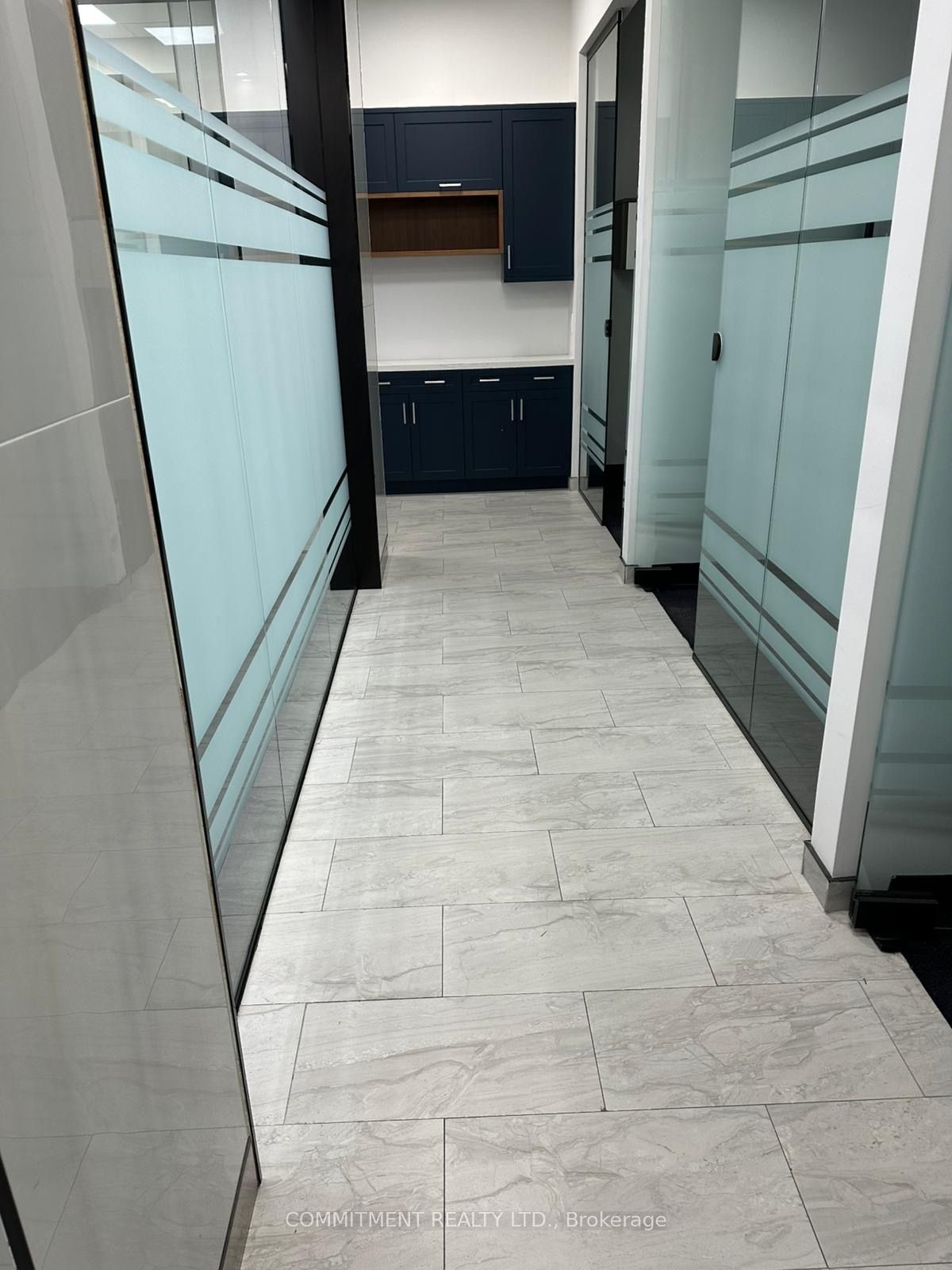 218 Export Boulevard, #108