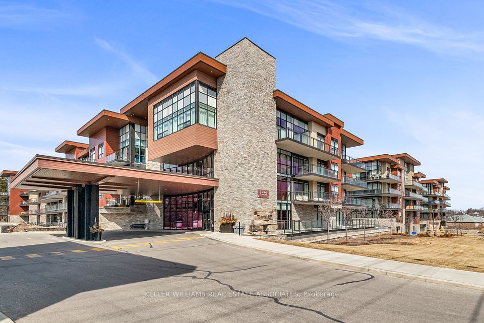1575 Lakeshore