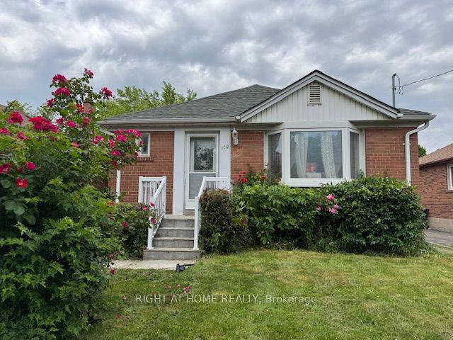 102 Edgecroft