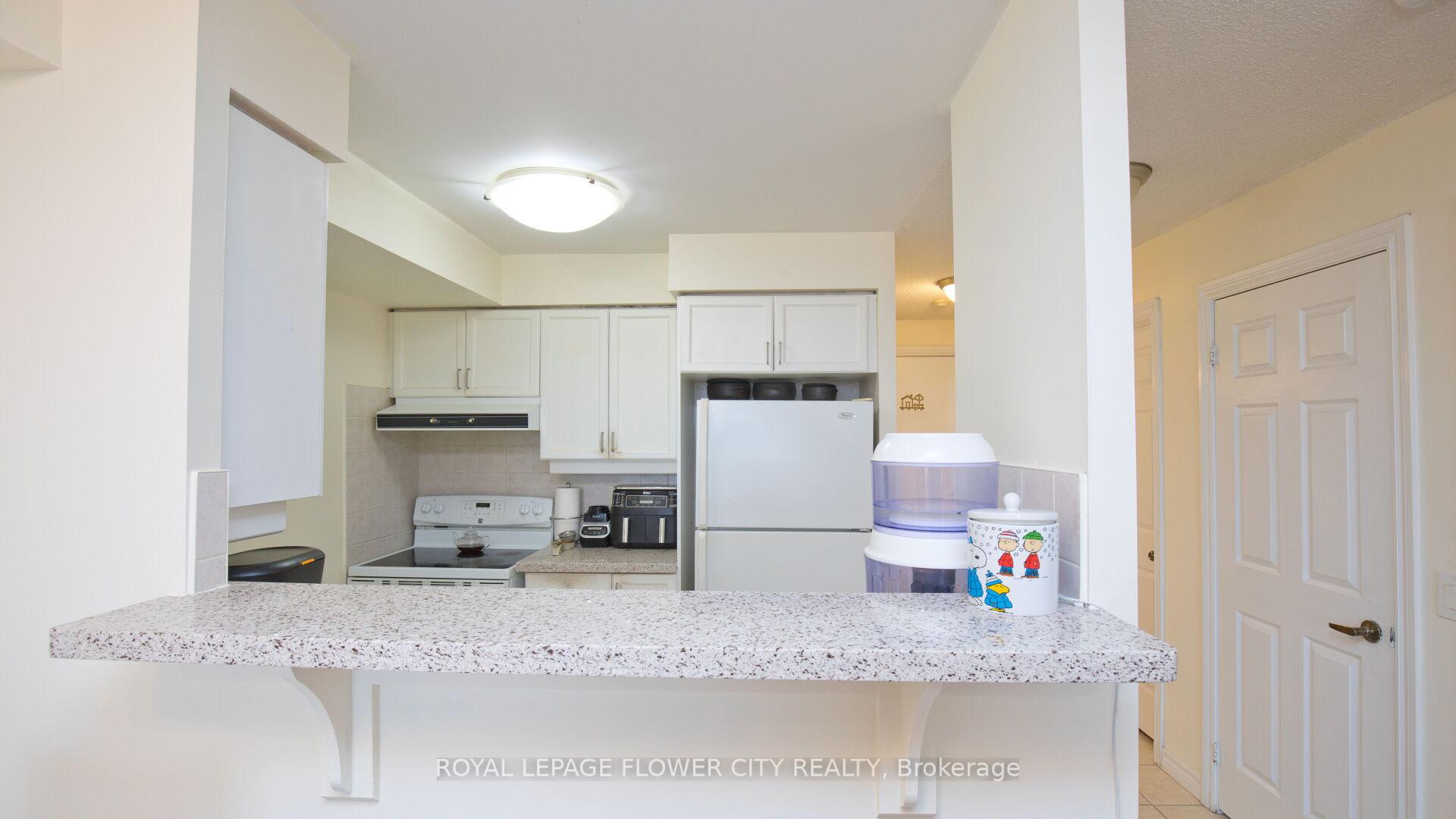 2 Bedrooms Condo at 700 Humberwood, Toronto For sale