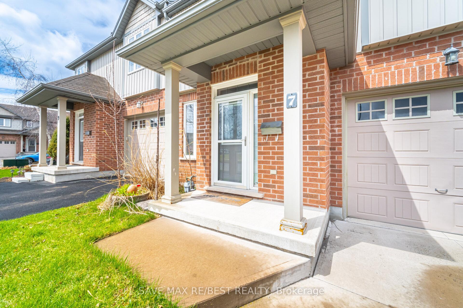 7 Glory Hill Road, St. Catharines, ON L2P 0C7