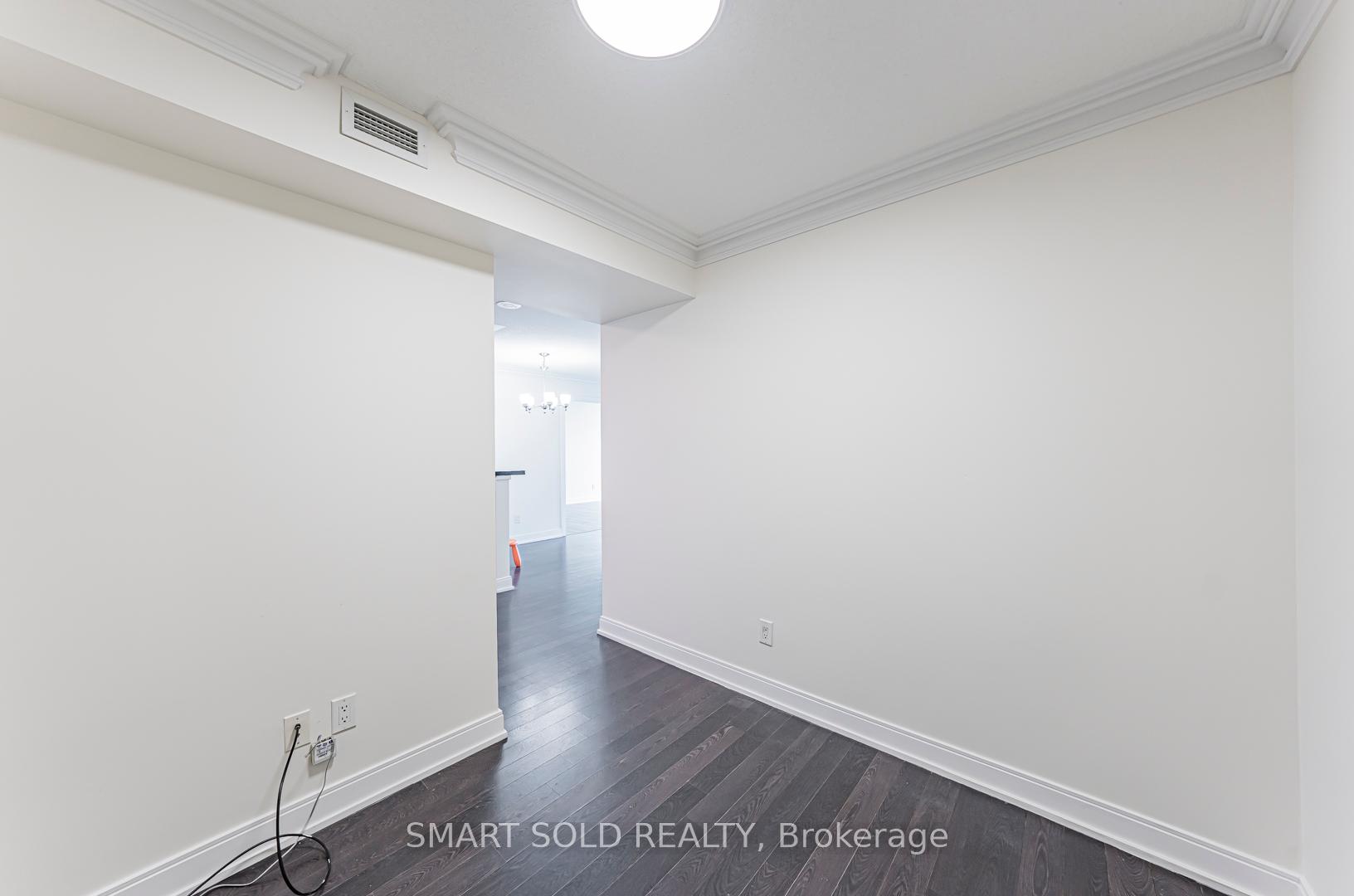 3 Bedrooms Condo at 238 Bonis, Toronto For sale