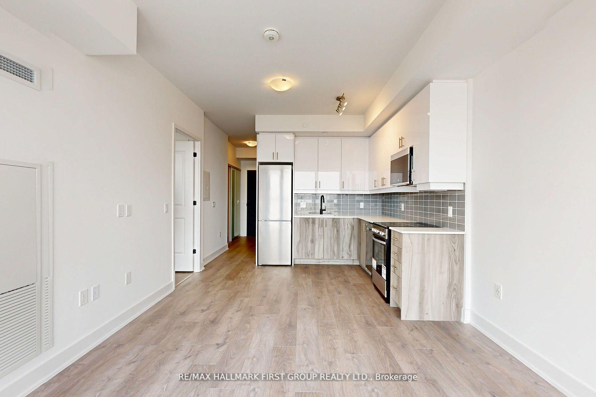 2 Bedrooms Condo at 2343 Khalsa, Oakville For sale