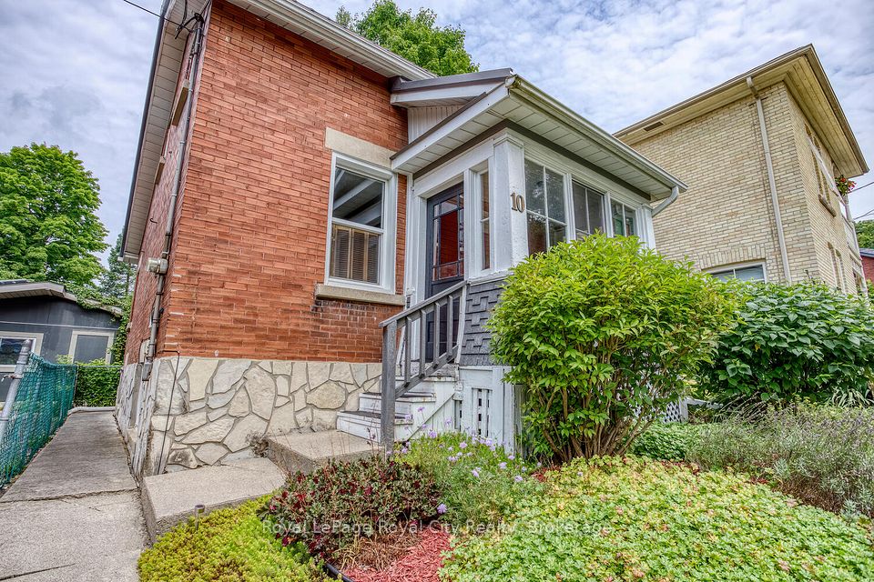 10 Pearl Street ; MLS ID: X12097045