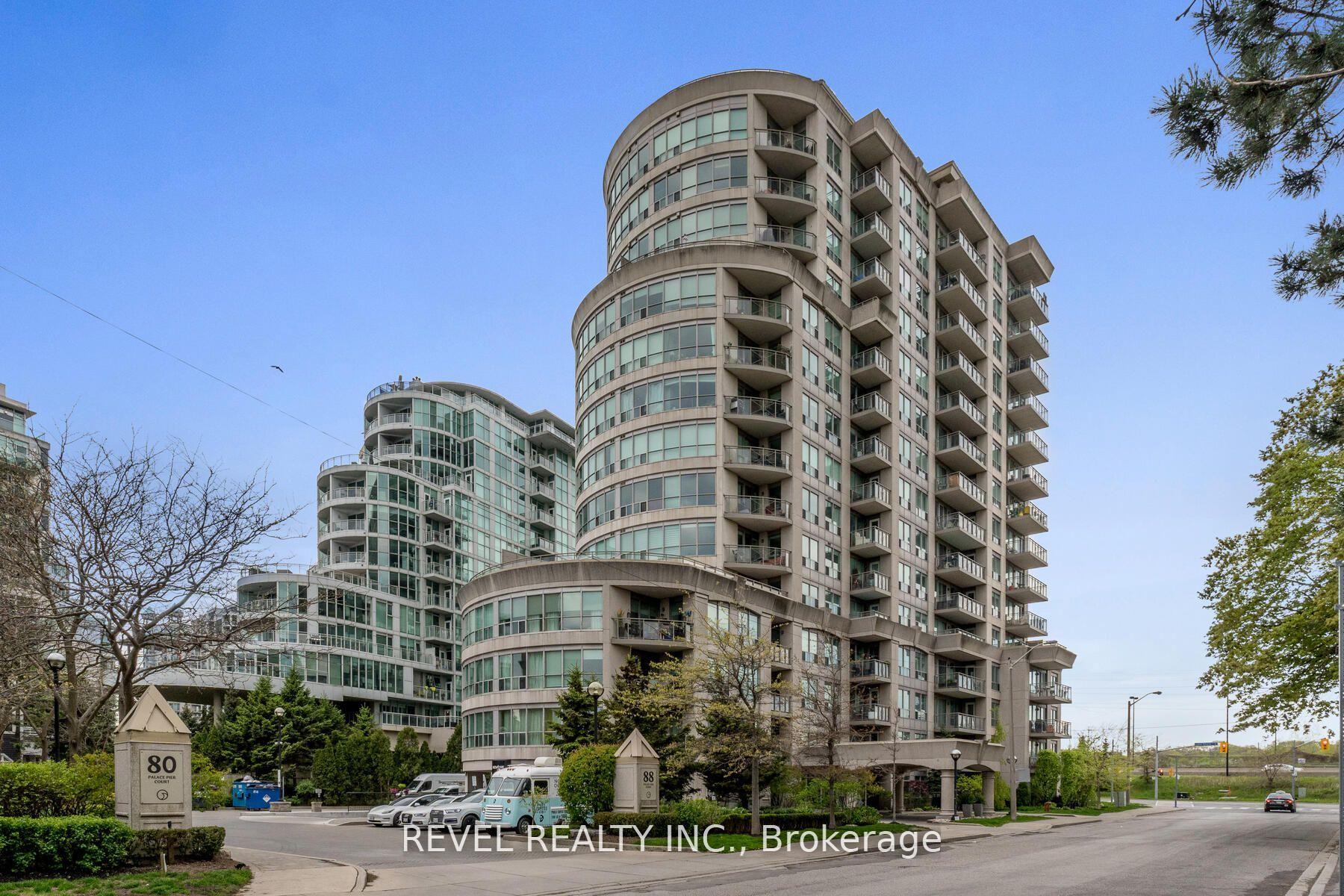 3 Bedrooms Condo at 88 Palace Pier, Toronto For sale